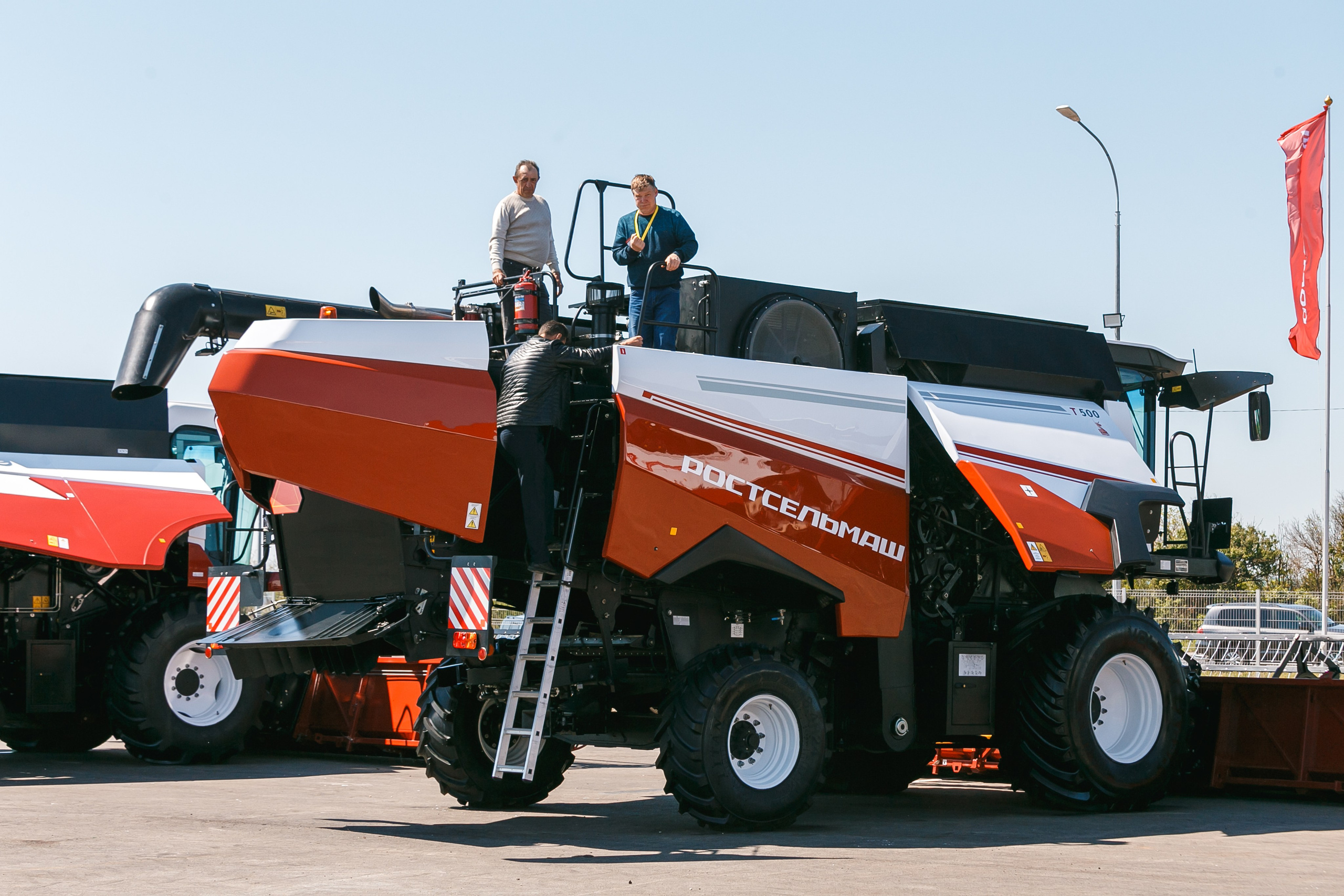 Открытие дилерского центра Ростсельмаш. Событийный фотограф Максим Бескоровайновнов