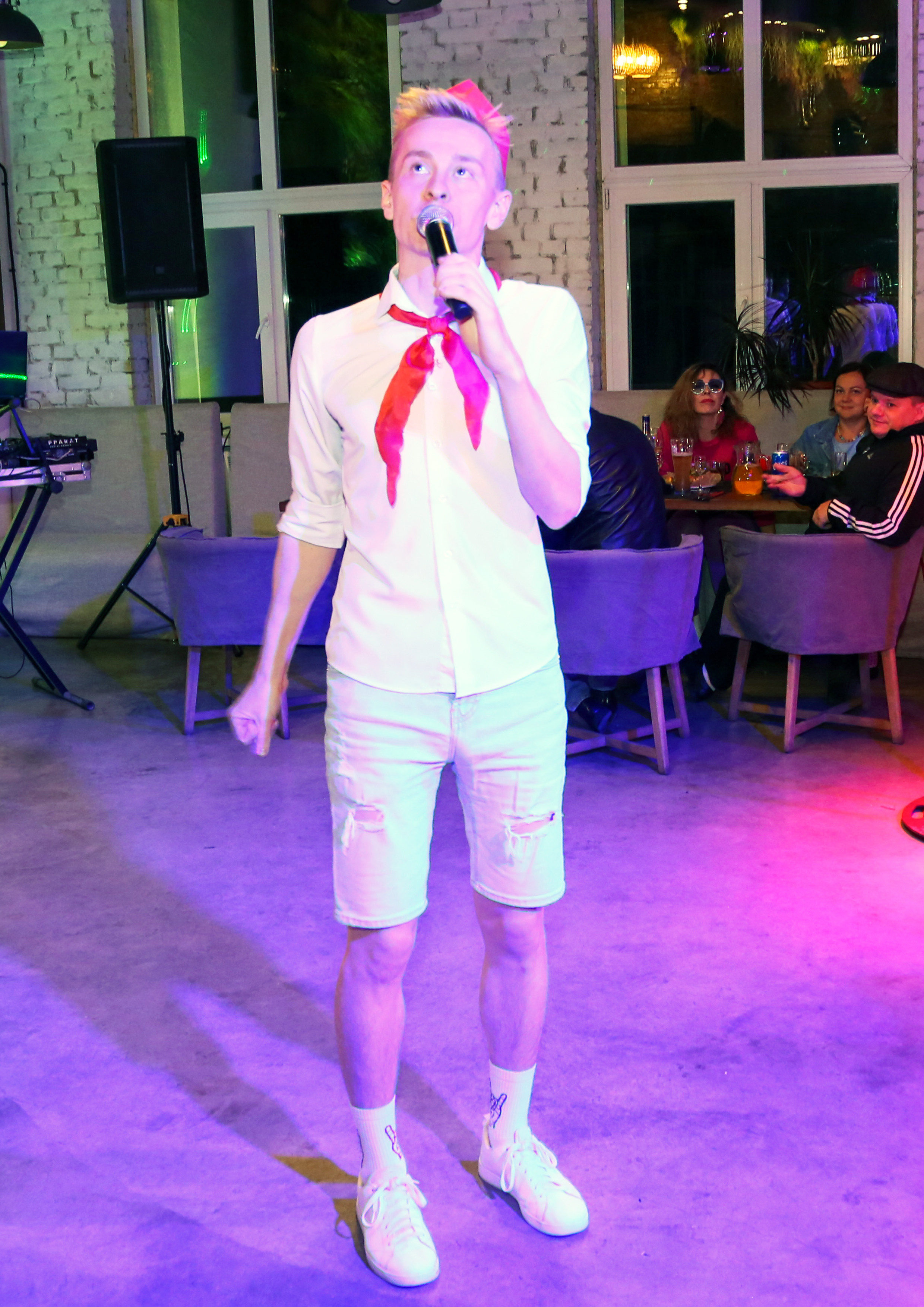 День Рождения в стиле 90-х. Семейный, свадебный, репортажный фотограф в хабаровске