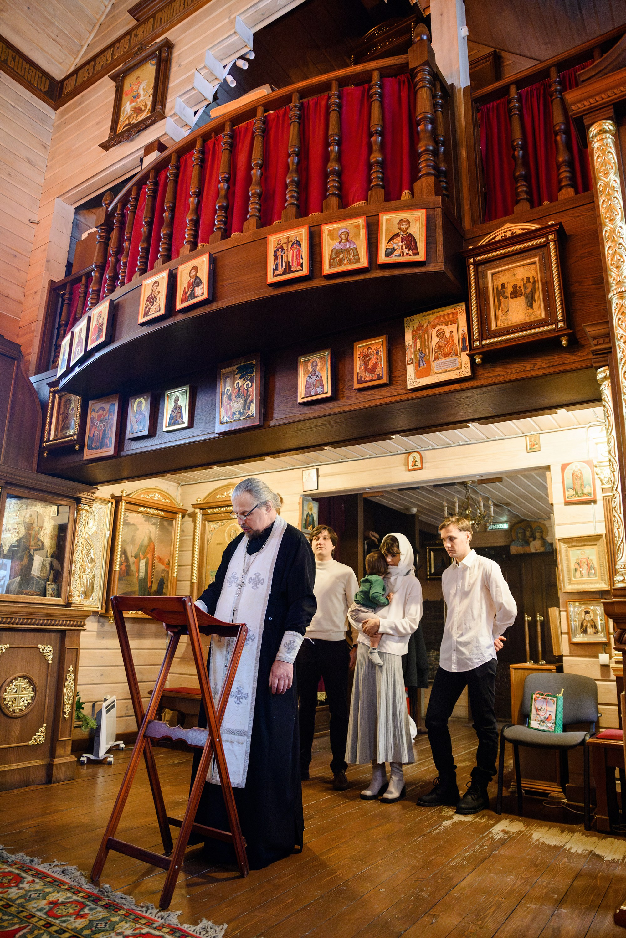 Крещение в Храме имени святых благоверных князей Бориса и Глеба. Константин Солодянкин — свадебный и репортажный фотограф в Екатеринбурге и Верхней Пышме