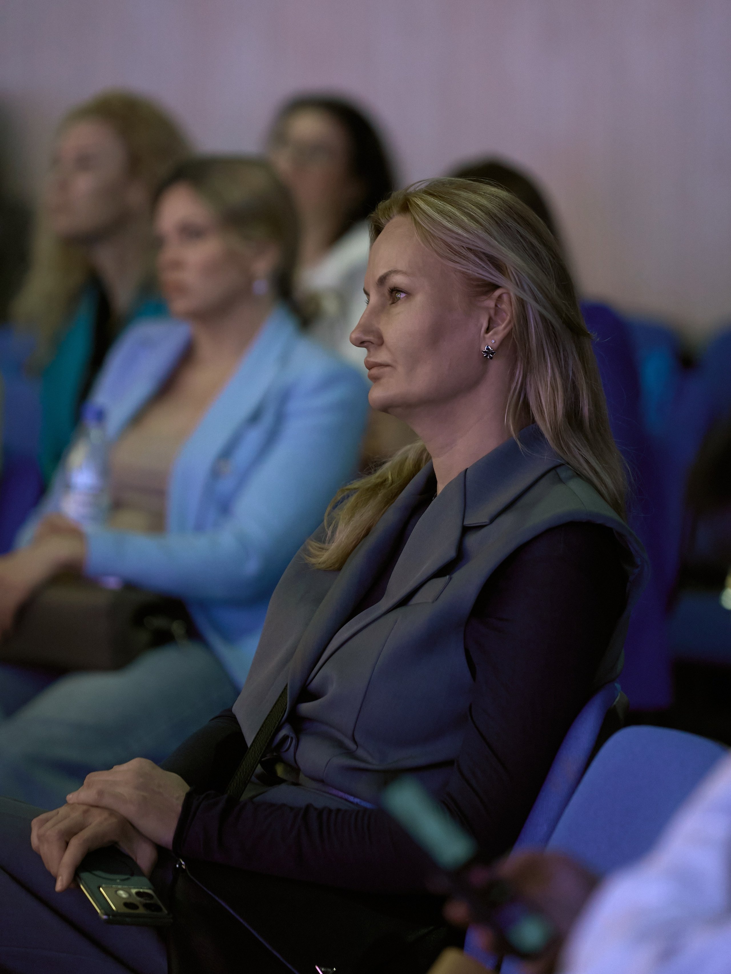 СЛУШАТЕЛИ. PRO-AGELESS