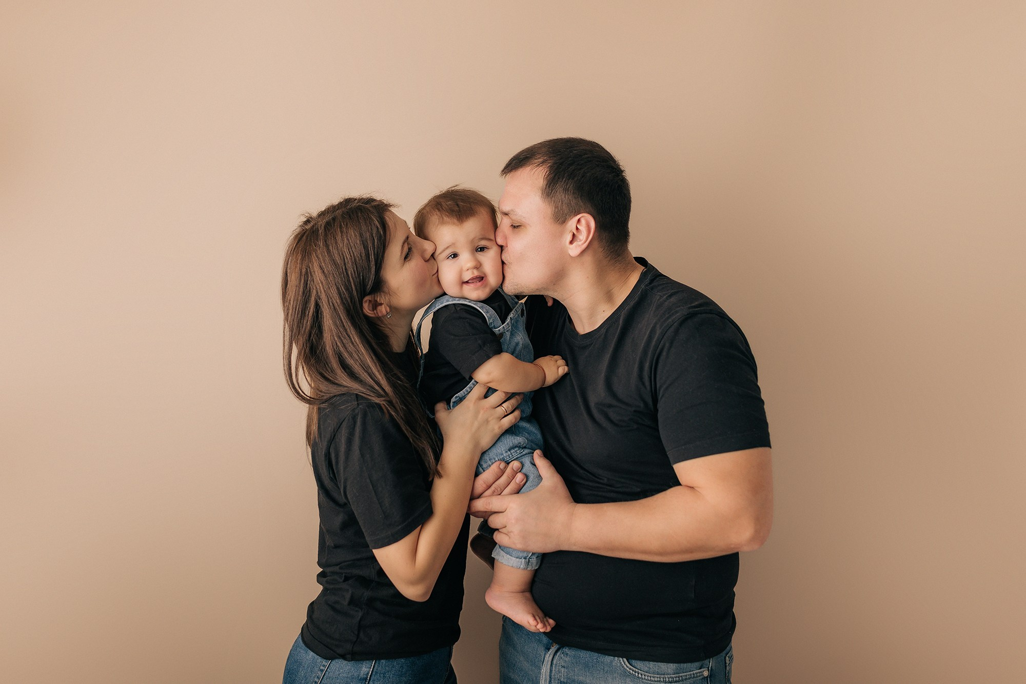 Ваня 1 год. Семейный фотограф новорождённых в Серпухове Юлия Новикова +79637785957