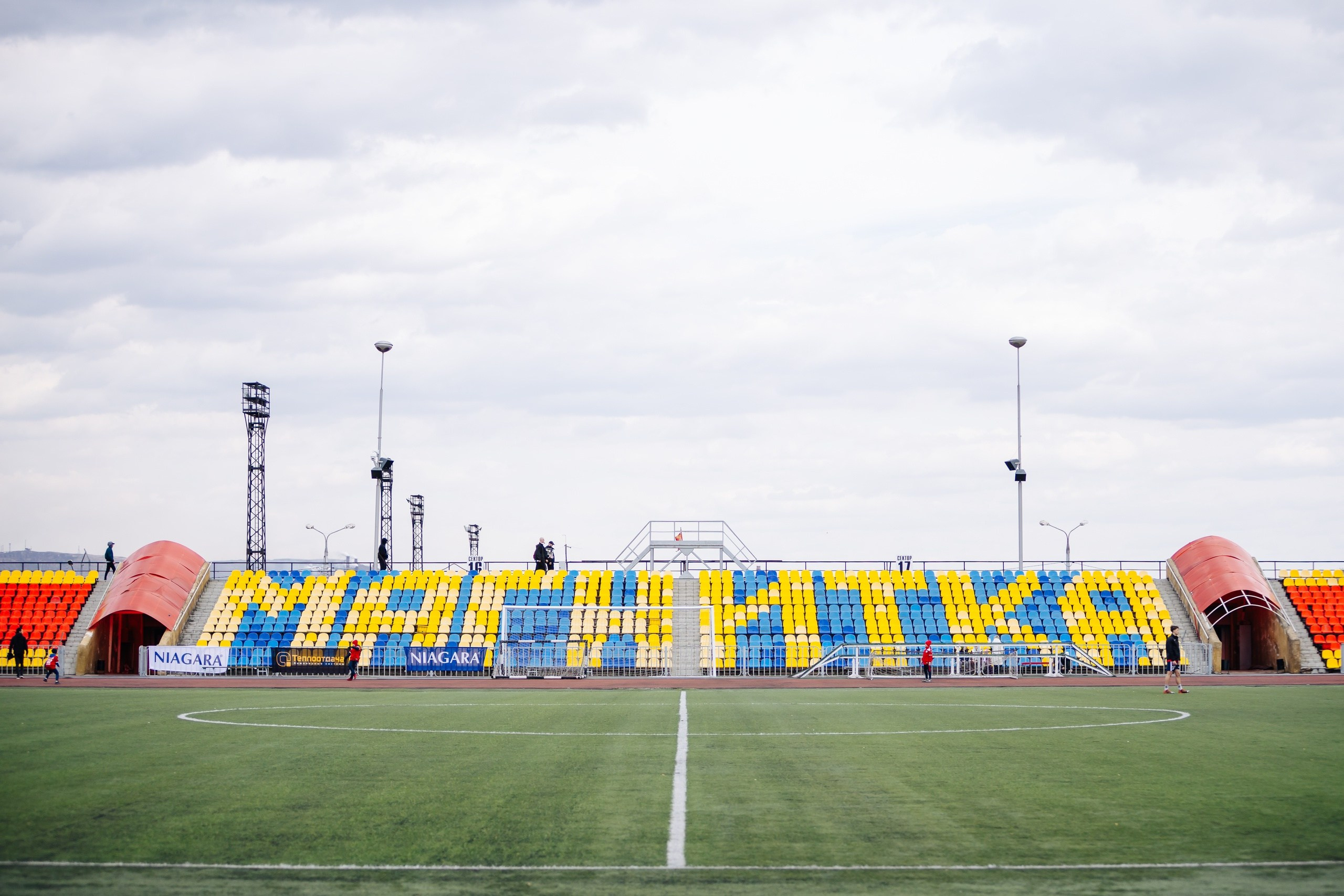 ФК «Металлург-Магнитогорск» vs ФК «ОСШ-Челябинск-М» // 05.04.25. Денис Прохоров Фотограф в г. Магнитогорск