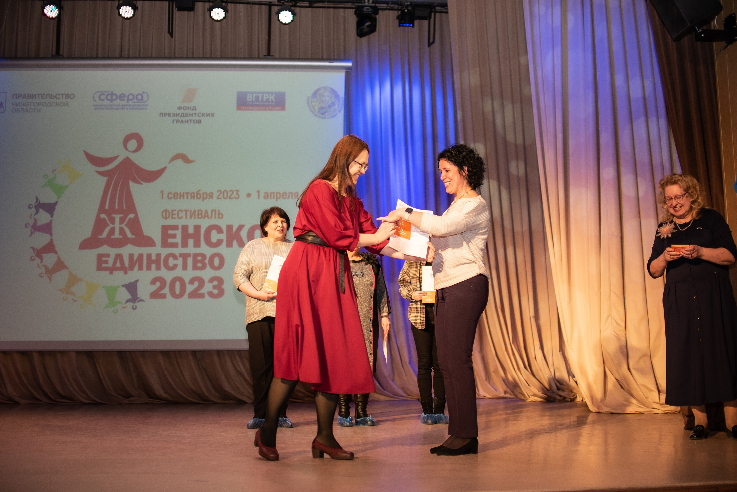 Репортажный фотограф на коцерт. Фотограф Макс Огурцов в Нижнем Новгороде