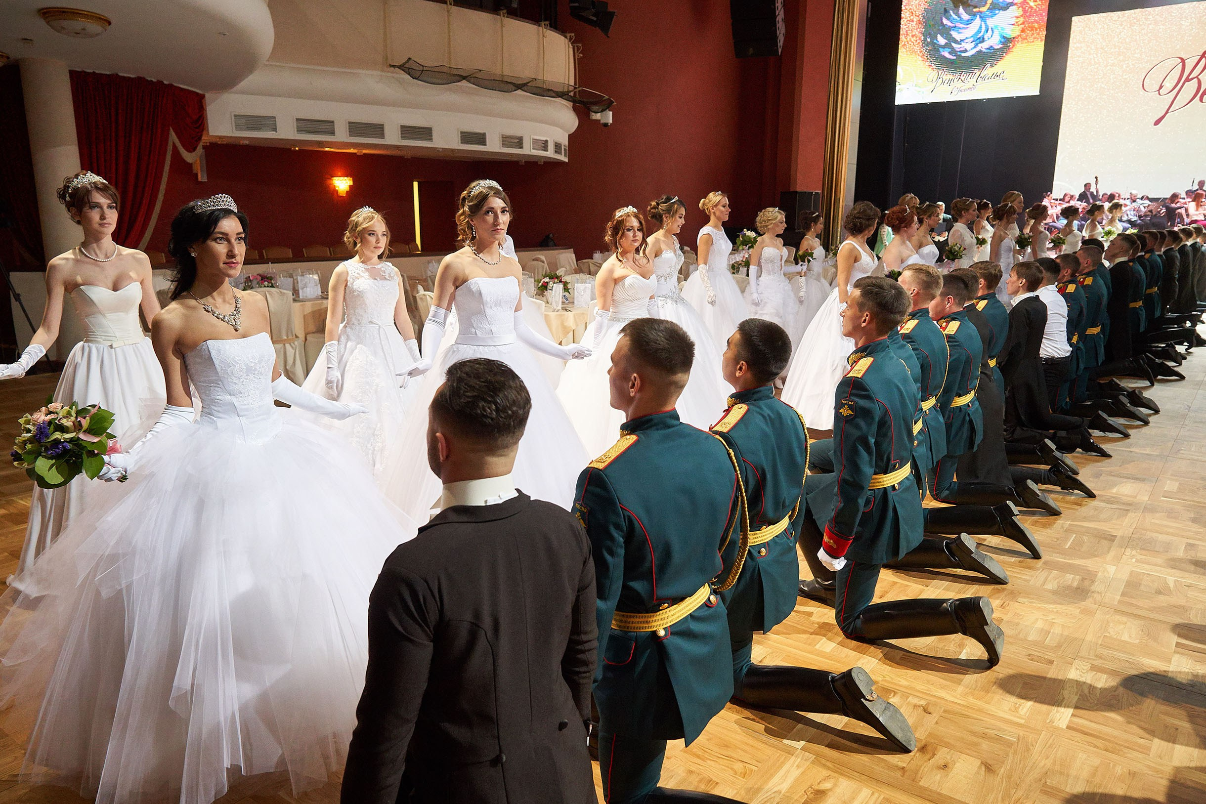 Венский бал 2018 г. Тюмень. Фотограф Станислав Баев