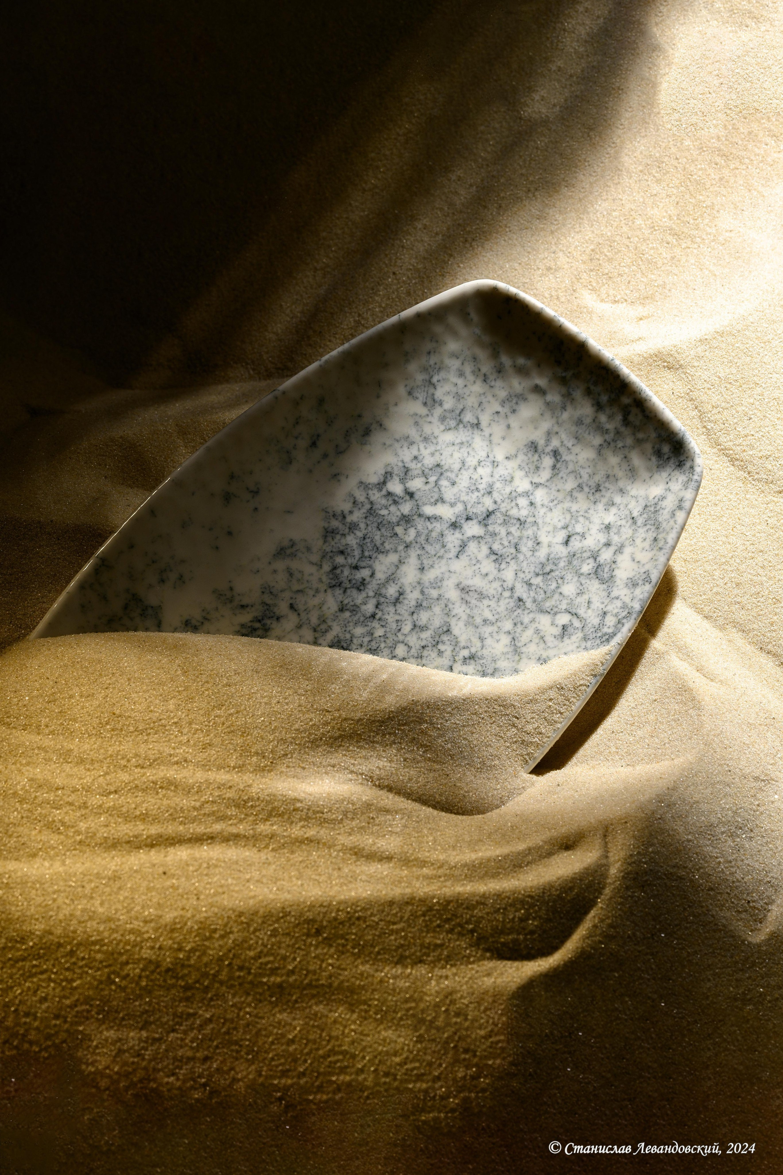 Предметы с комбинированной поверхностью. Предметный фотограф в Москве Станислав Левандовский