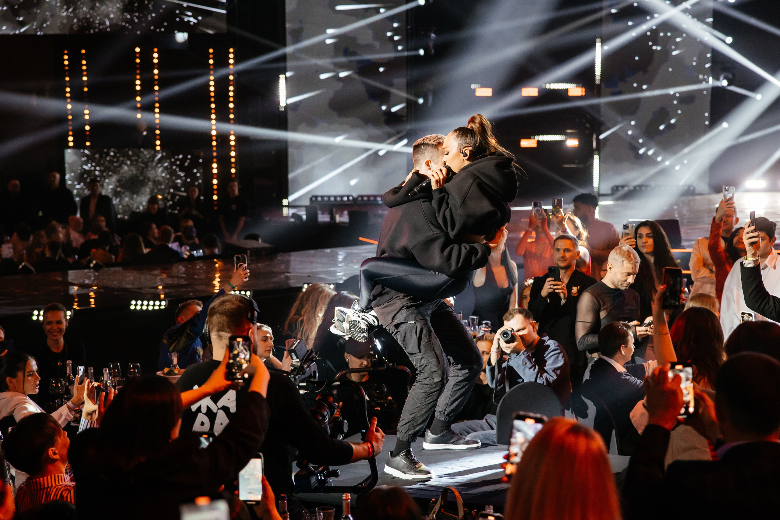 ЖАРА ТВ. Светский фотограф — Анисина Ирина