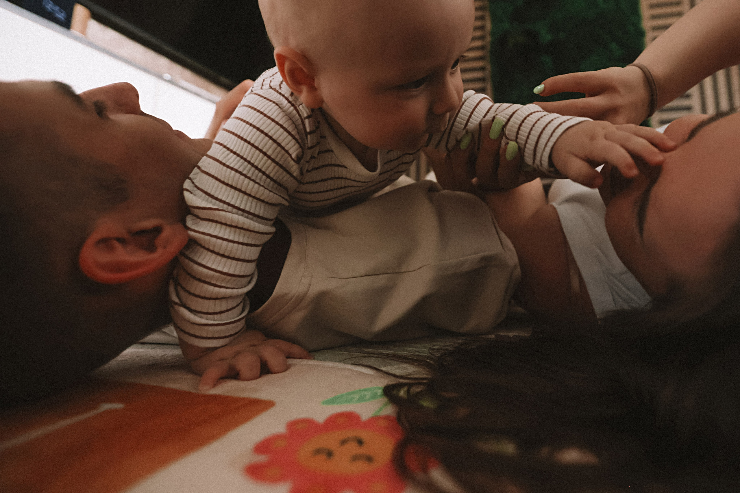 Мише 8 месяцев. Семейный фотограф Тюмень, фотограф на роды Салмина Мария