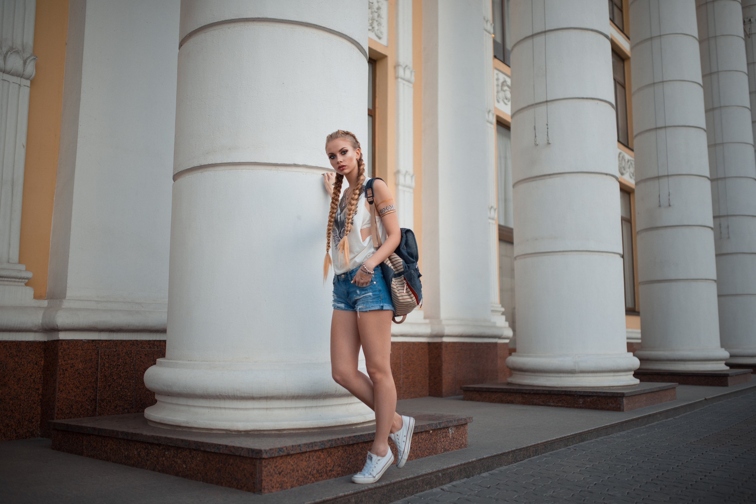 Городская фотосессия в Воронеже с Кариной в формате для «себя»