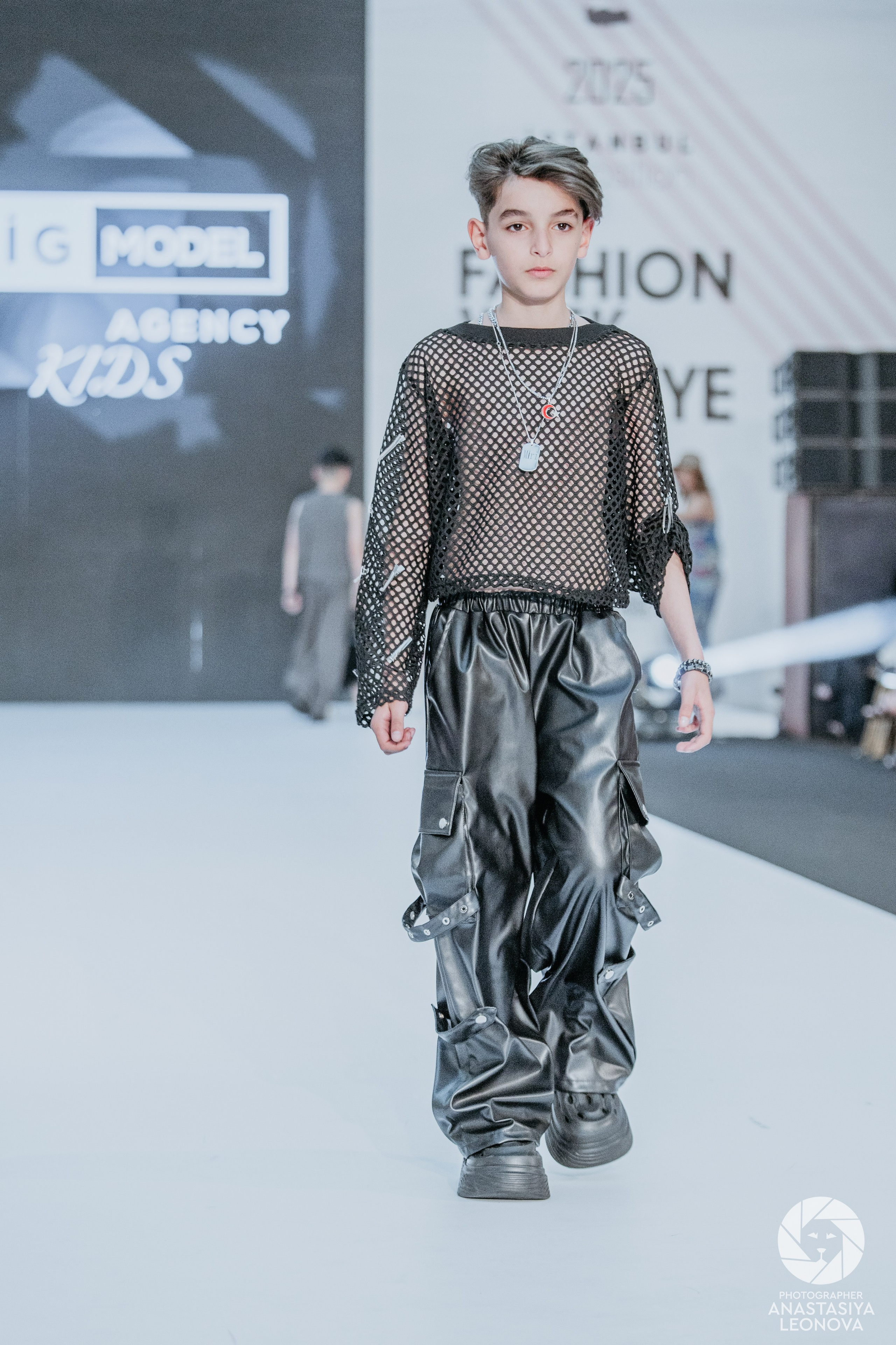 Fashion Week Türkiye [spring, 2025]. Anastasia Leonowa