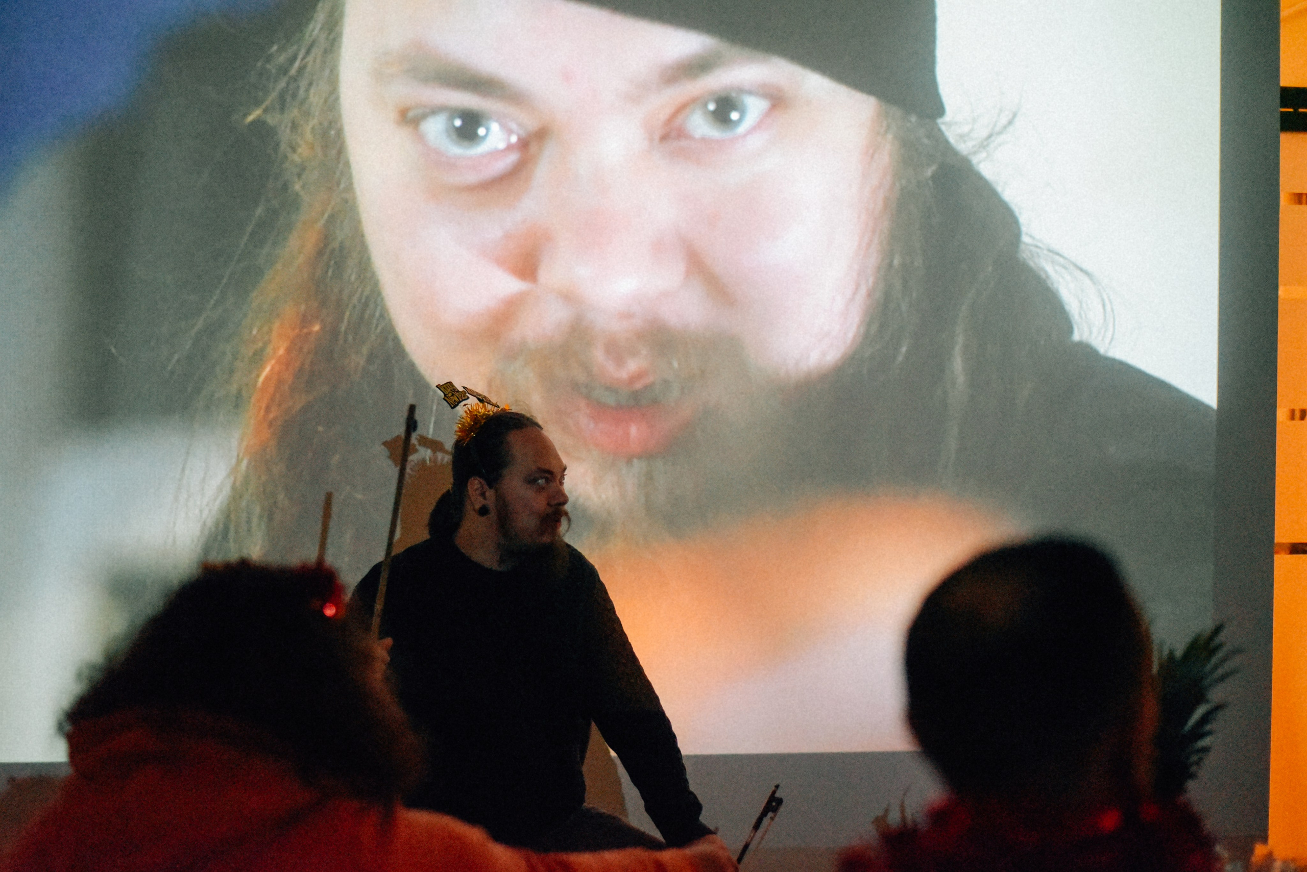 ЧТО ТЫ МЕЛЕШь Вечер вьетнамского караоке. Фотограф Лола Волна, город Москва