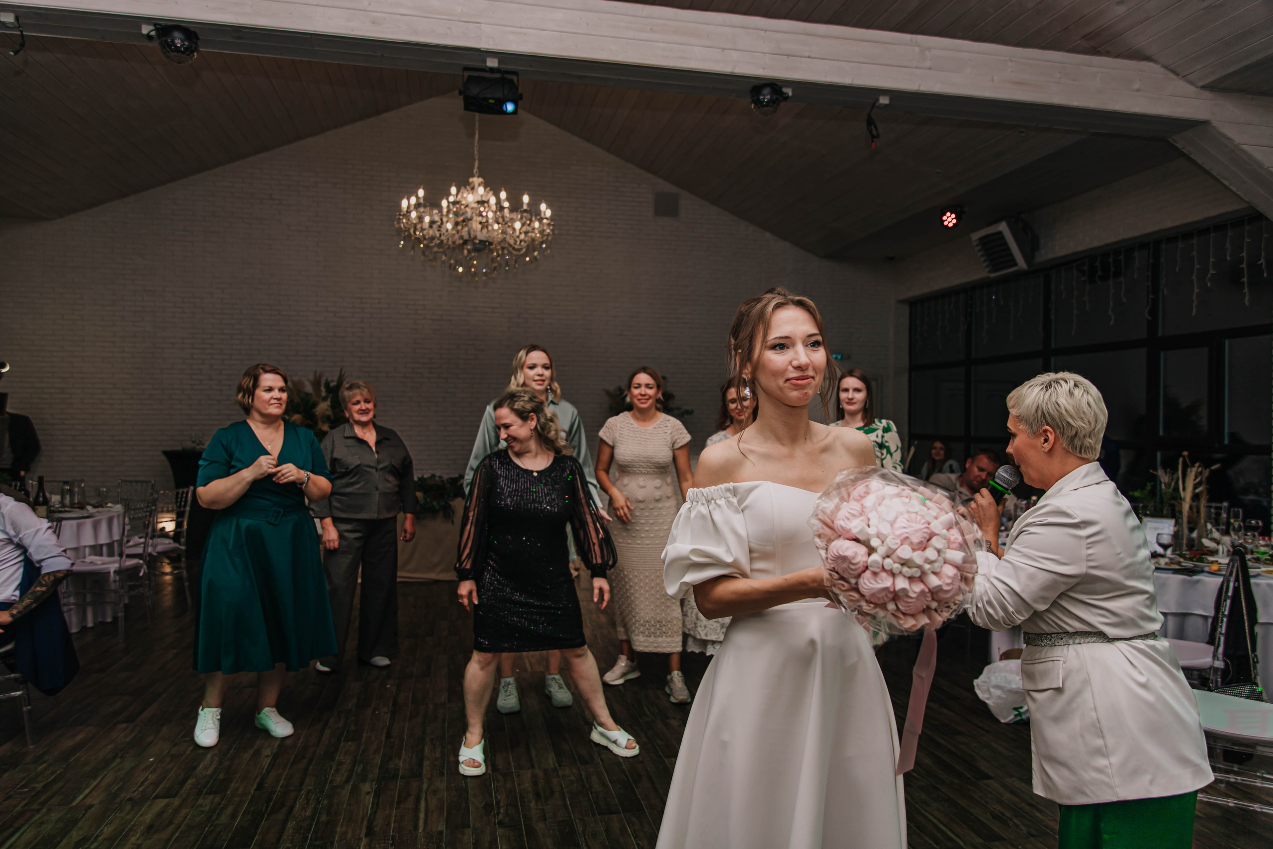 Вячеслав и Анастасия (пакет «Весь день»). Фотограф Дарья Маташкова