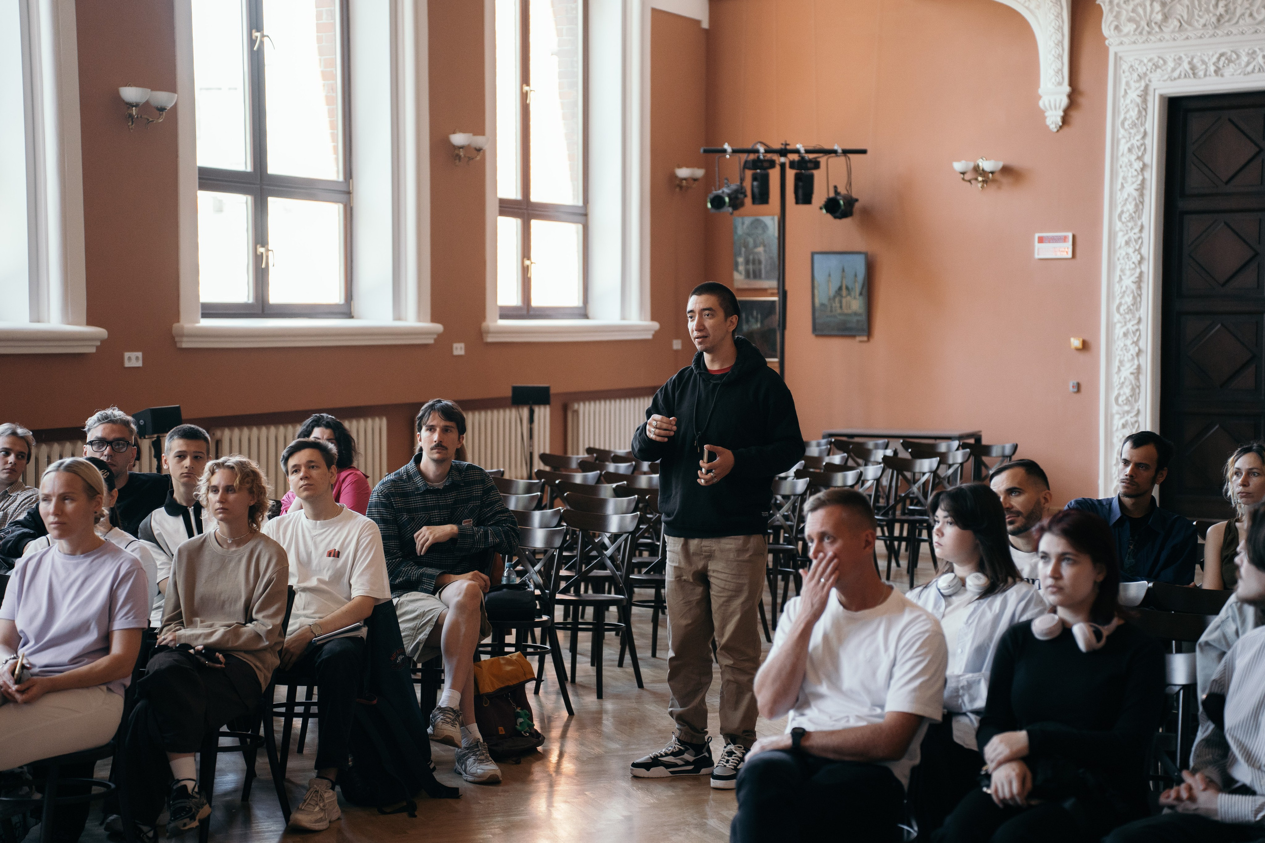 Лекция лаборатории ДОК. Репортажный фотограф в Казани Виктория Трунова