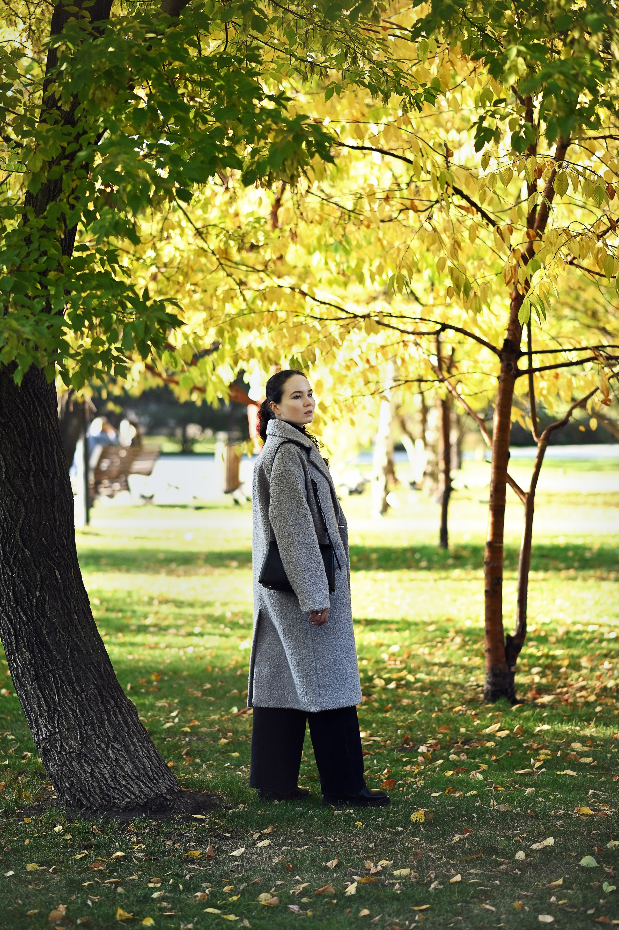 В сквере у Ромбабы. Фотографы крещения/венчания  Красноярск Татьяна и Вячеслав Переваловы