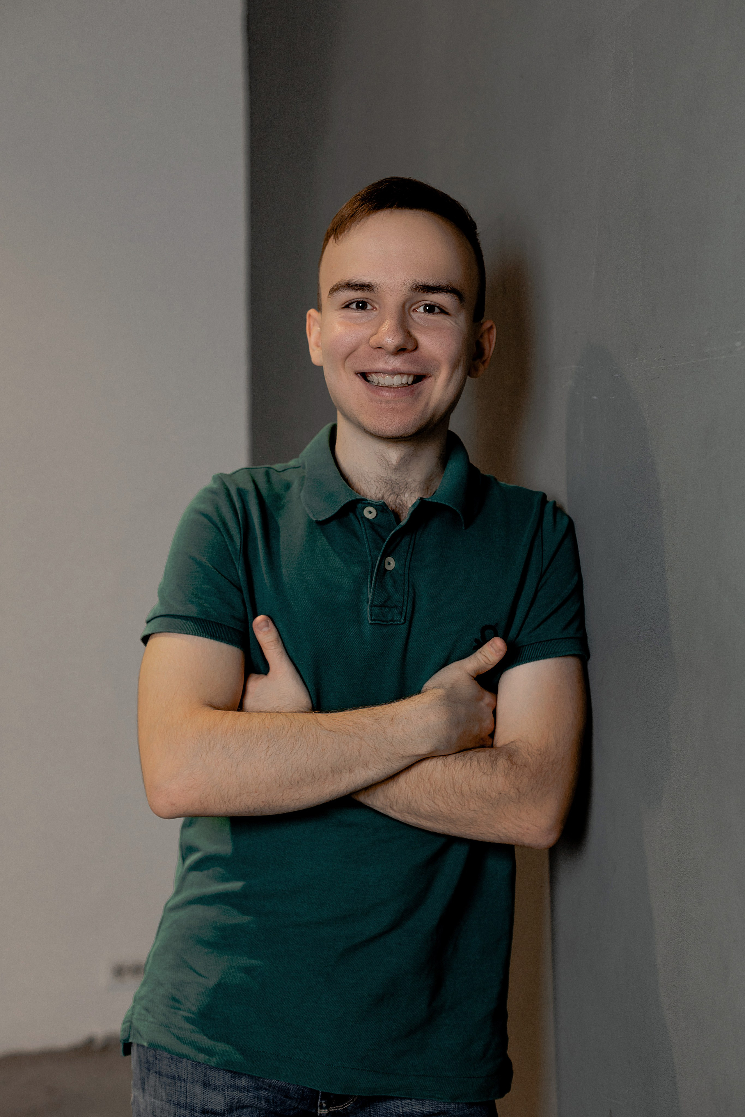 Герман М. Фотограф Челябинск Эвелина Ганага, съемка для бизнеса и маркетплейсов