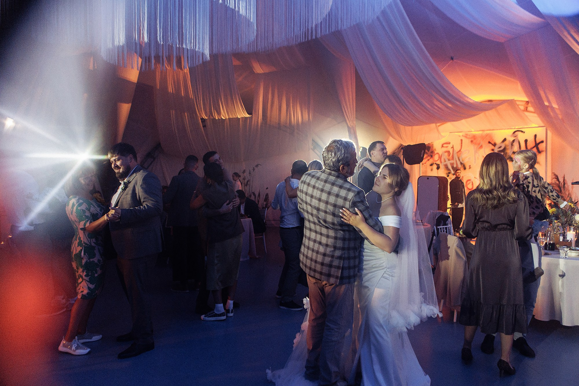 Леша и Даша 21.09.24. Свадебный фотограф Владивосток Алина Гевондова