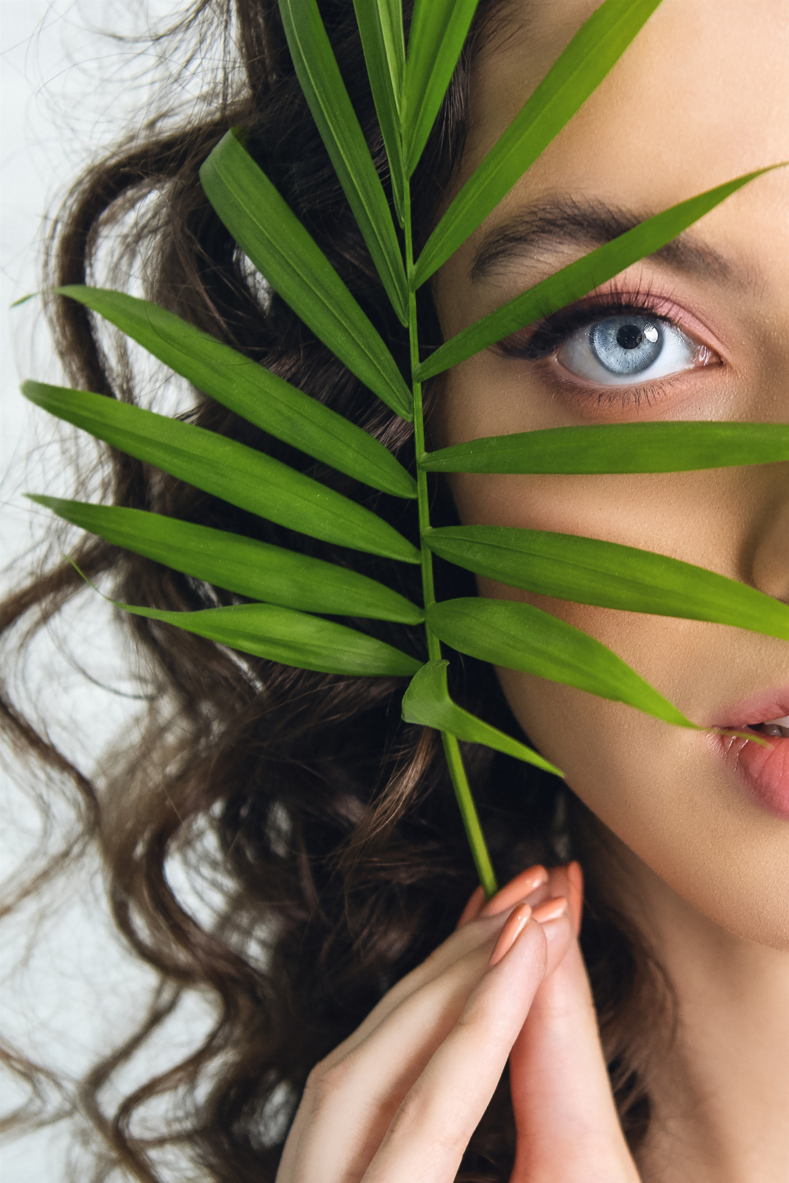 Софья. Съёмка контента для соцсетей визажиста и стилиста по волосам. Портретный и контент фотограф в Воронеже Елена Николайчик