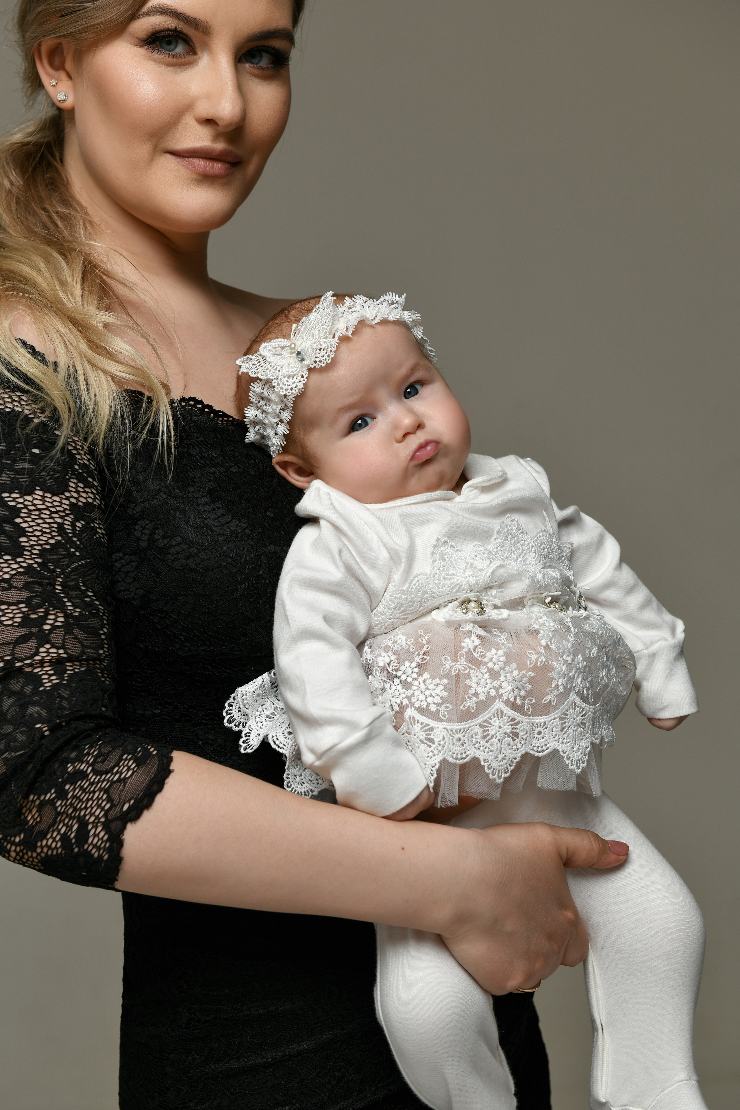 Мама и дочка. Фотостудия My Place. Портретный и контент фотограф в Воронеже Елена Николайчик