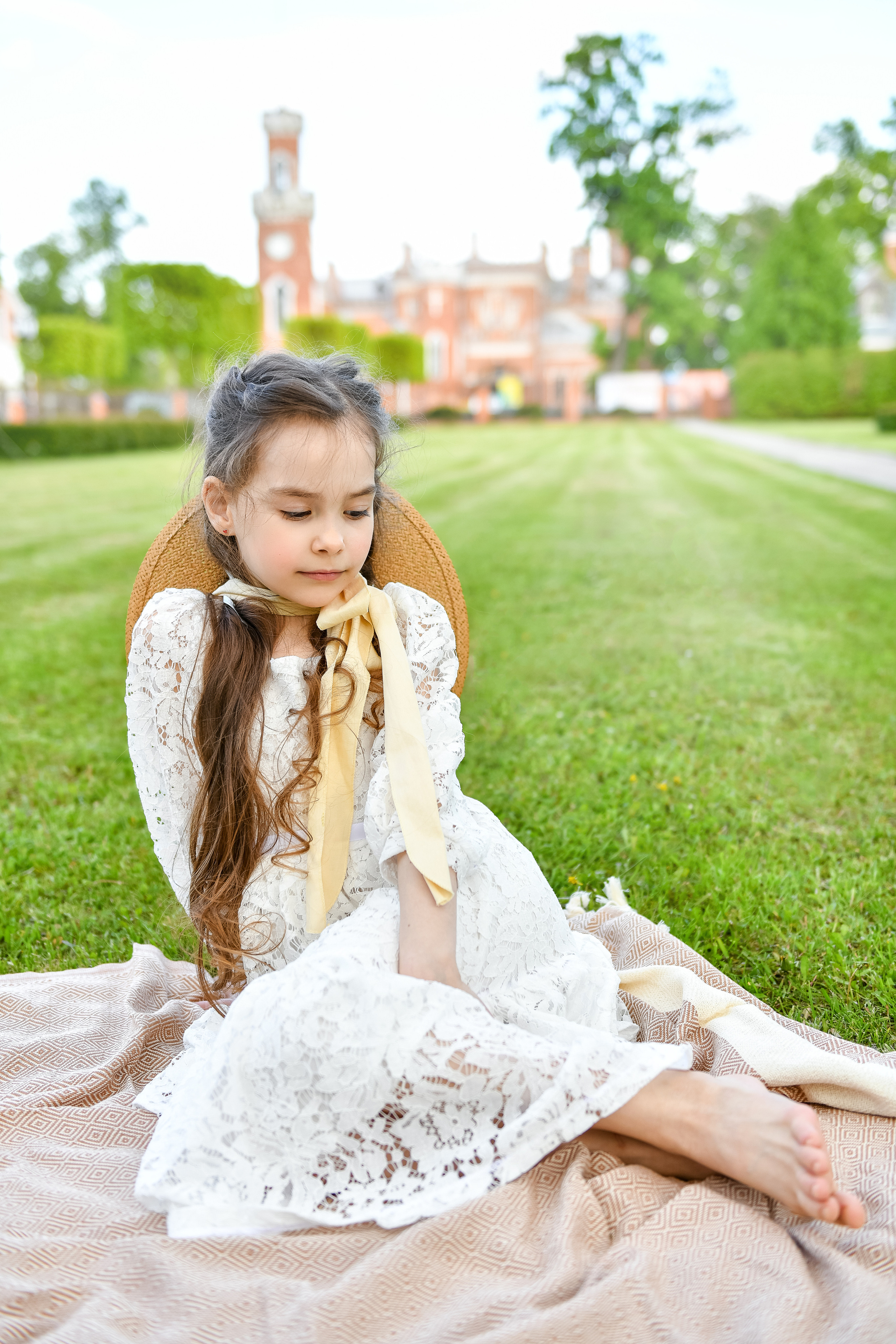 Александра и Юлиана. Замок Ольденбургских, Рамонь. Портретный и контент фотограф в Воронеже Елена Николайчик