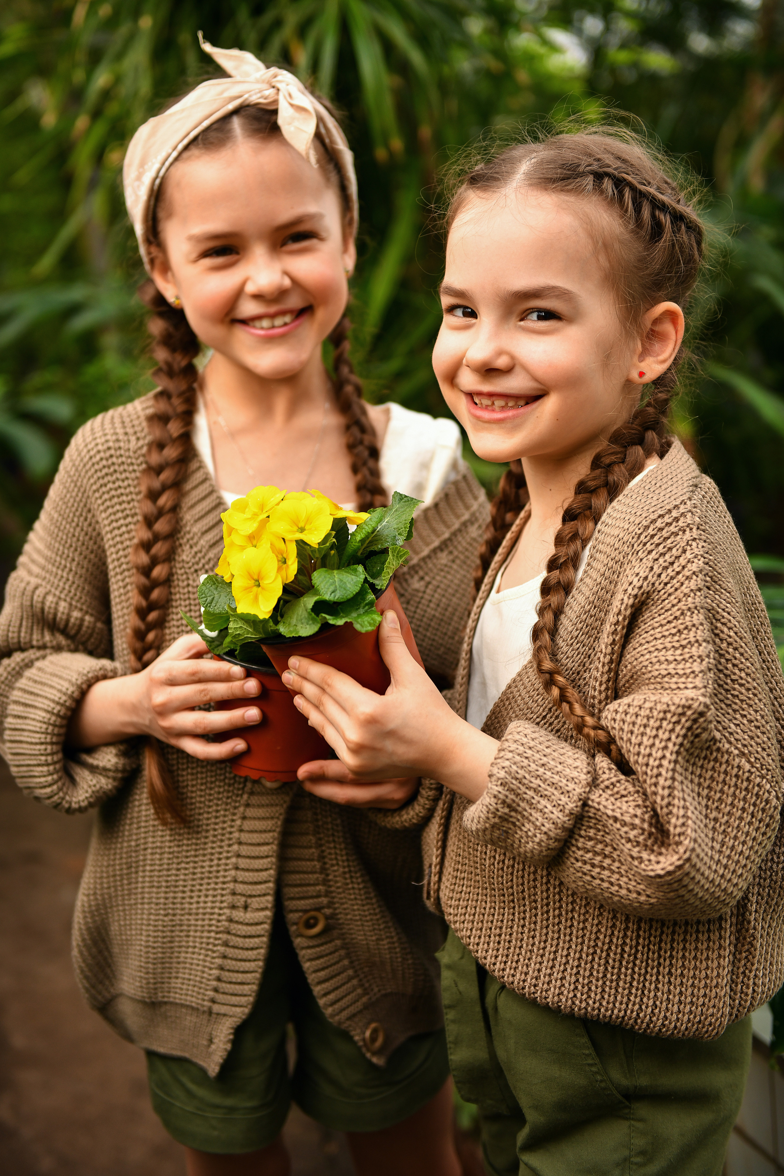 Александра и Юлиана. Ботанический сад, Воронеж. Портретный и контент фотограф в Воронеже Елена Николайчик