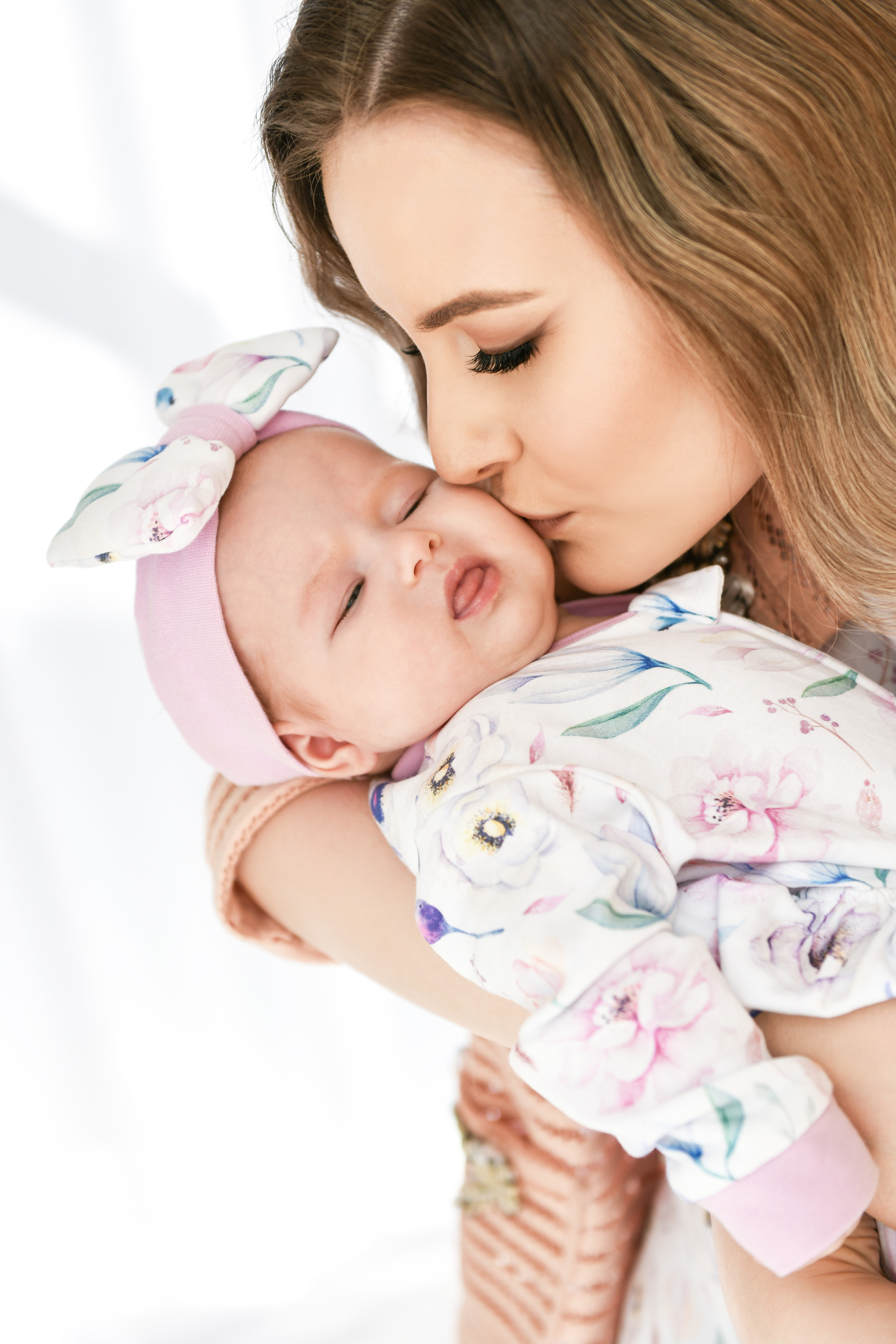 Мама и дочка. Фотостудия My Place. Портретный и контент фотограф в Воронеже Елена Николайчик