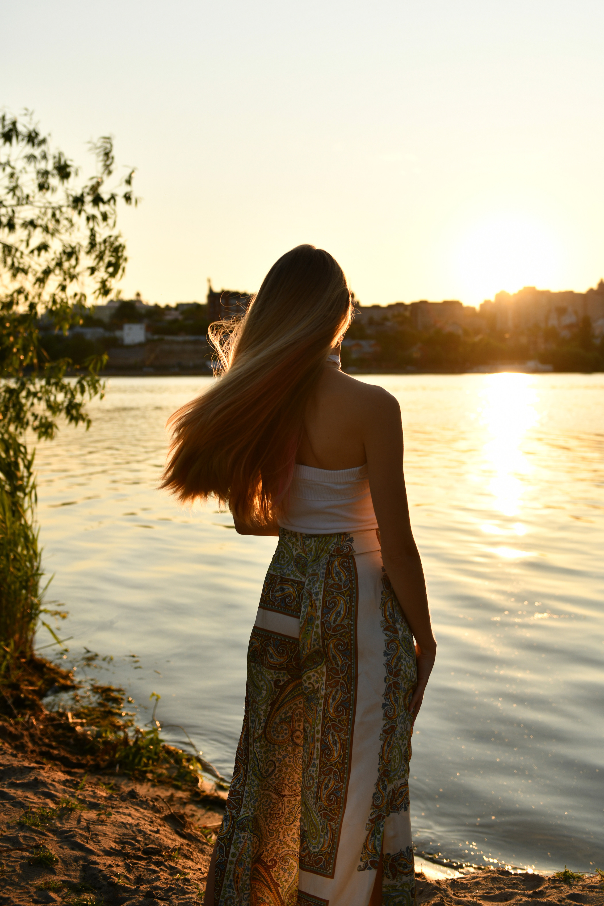 Яна. Закат на Дамбе. Портретный и контент фотограф в Воронеже Елена Николайчик