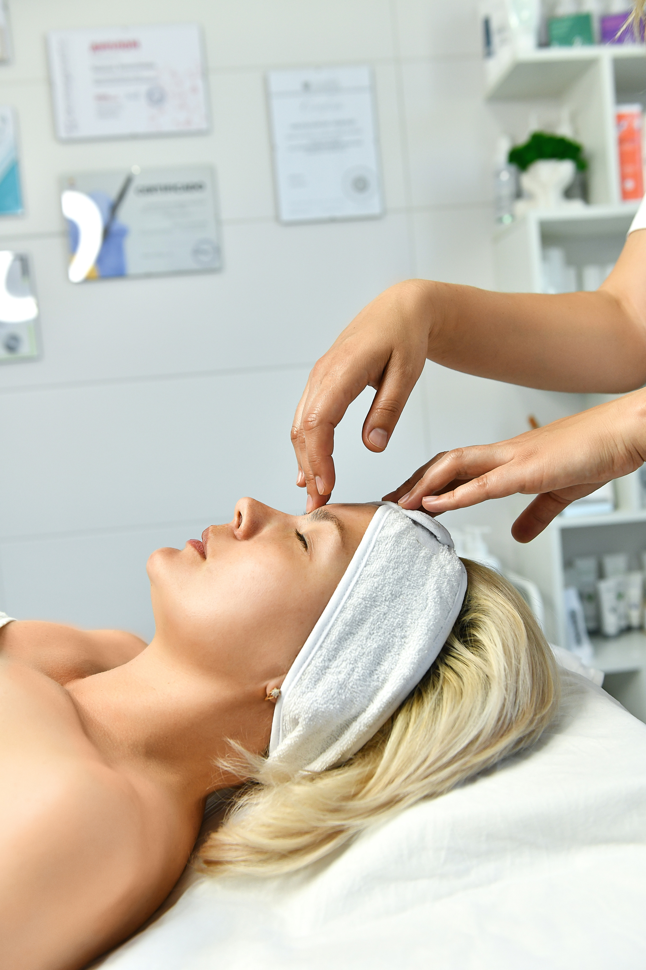 Контентная съёмка для соцсетей косметолога. Портретный и контент фотограф в Воронеже Елена Николайчик