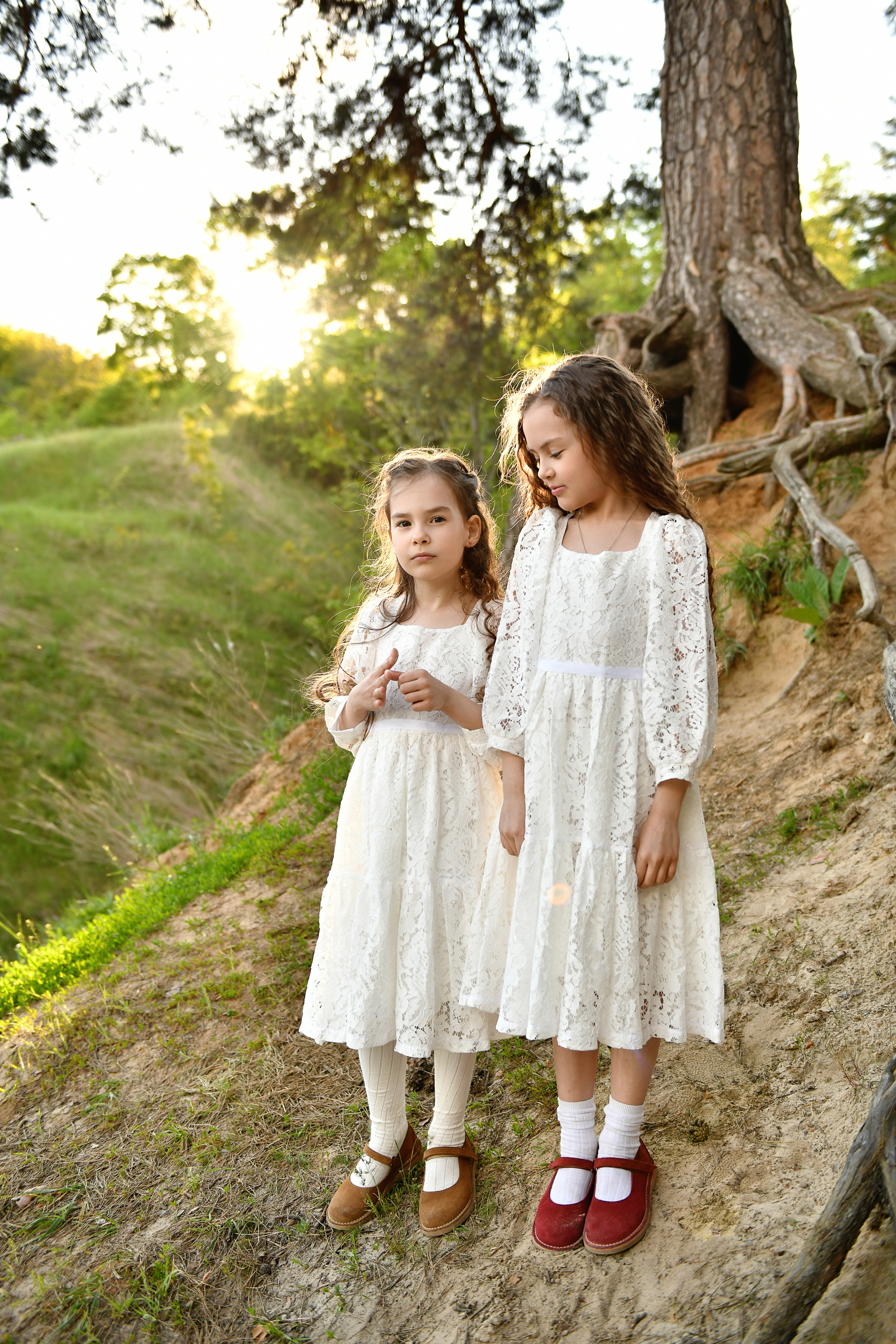 Александра и Юлиана. Замок Ольденбургских, Рамонь. Портретный и контент фотограф в Воронеже Елена Николайчик