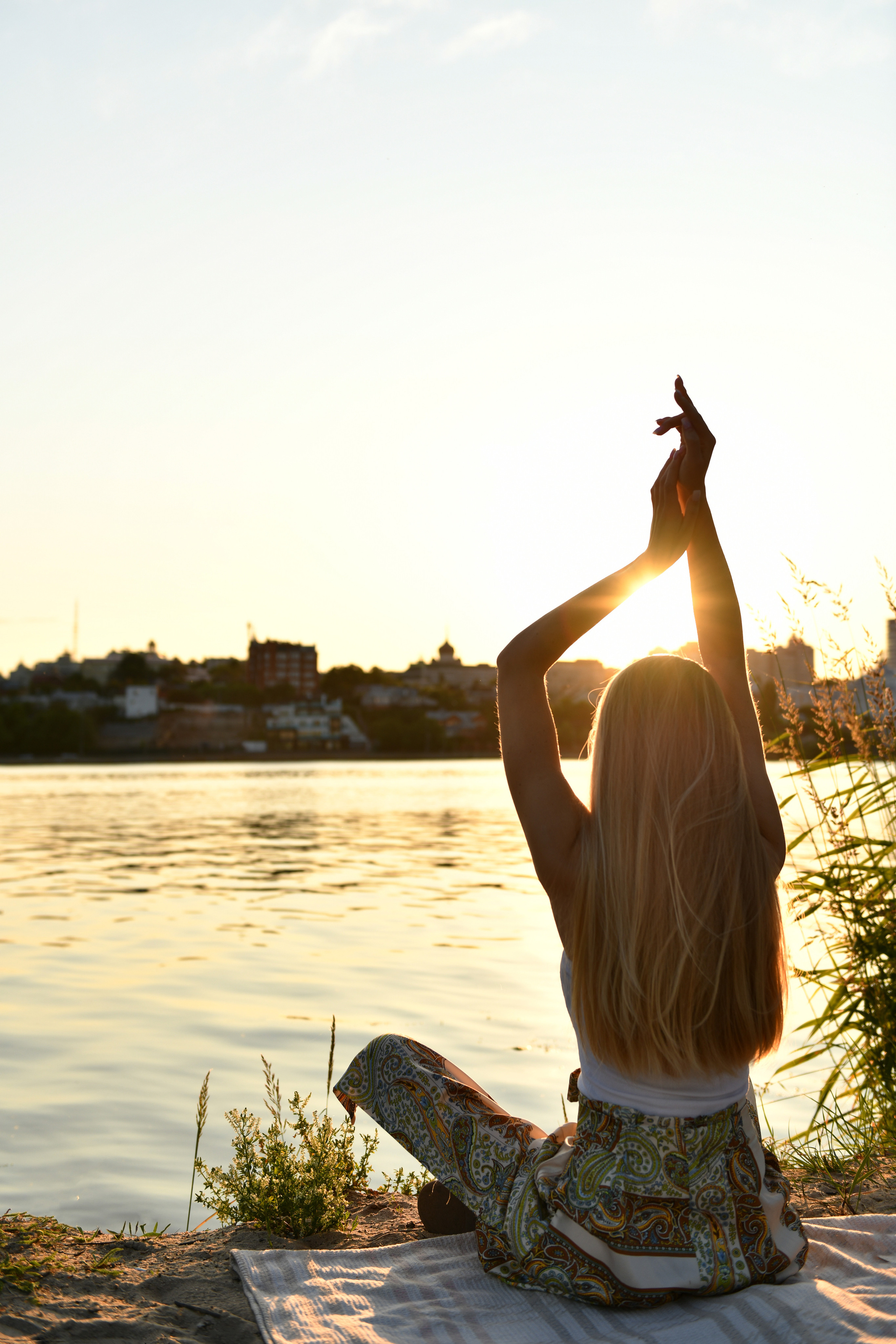 Яна. Закат на Дамбе. Портретный и контент фотограф в Воронеже Елена Николайчик