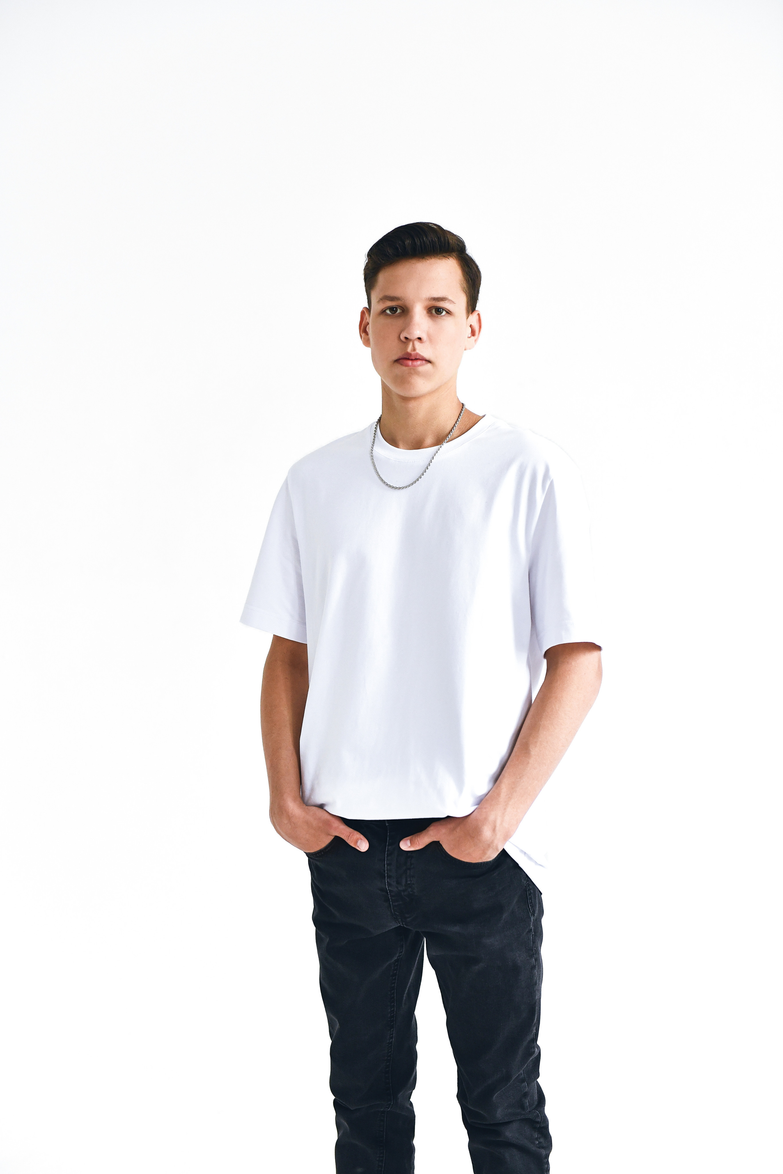 Рекламная съёмка для бренда J-11. Портретный и контент фотограф в Воронеже Елена Николайчик