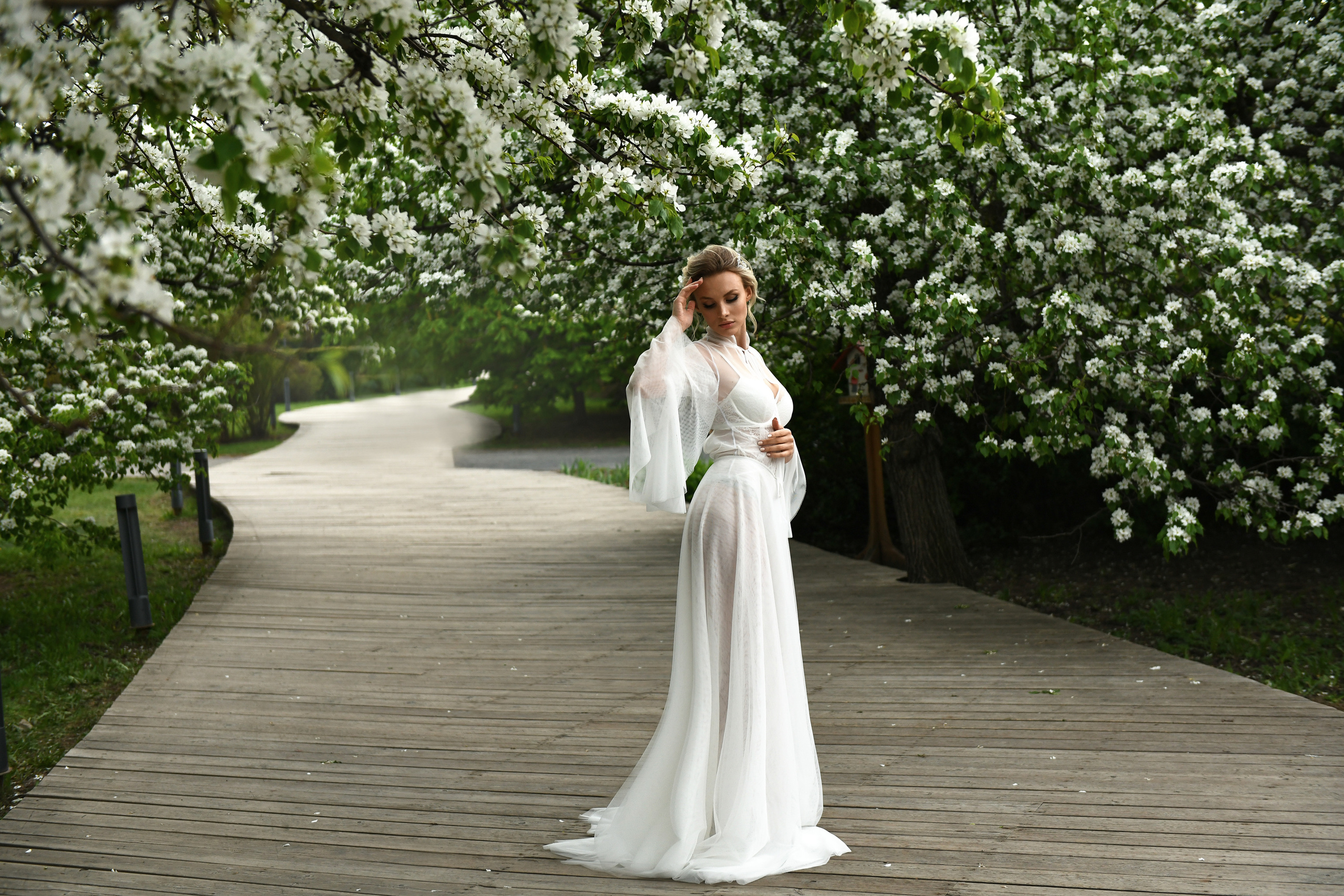 Прогулка в парке Музеон. Цветение. Портретный и контент фотограф в Воронеже Елена Николайчик