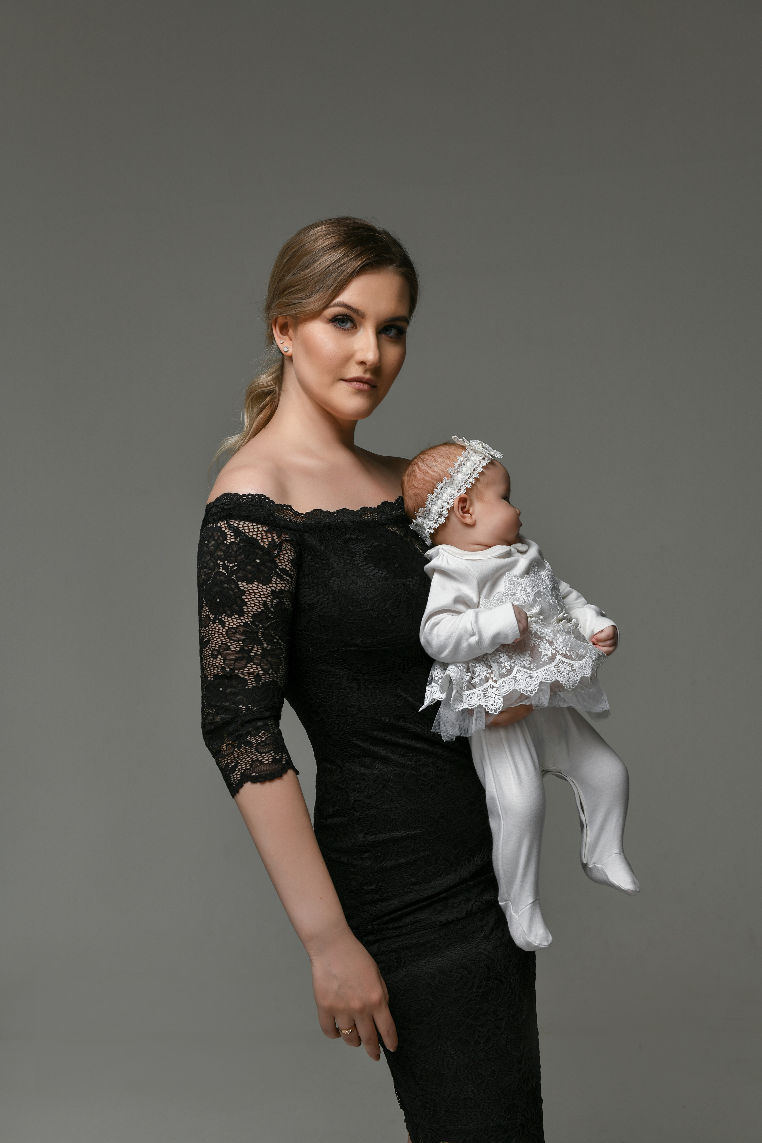 Мама и дочка. Фотостудия My Place. Портретный и контент фотограф в Воронеже Елена Николайчик