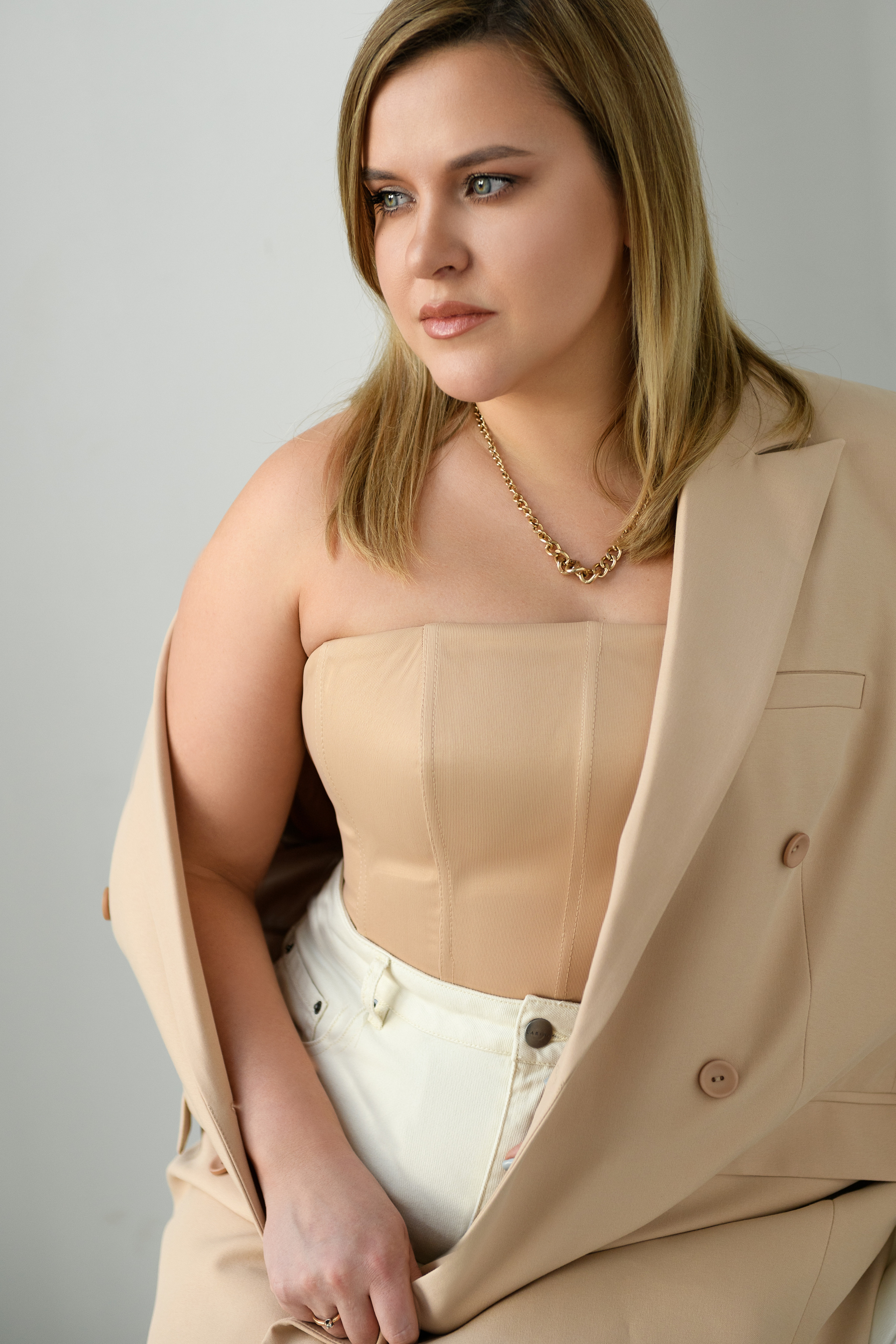 Кристина. Имиджевая контентная фотосессия. Портретный и контент фотограф в Воронеже Елена Николайчик