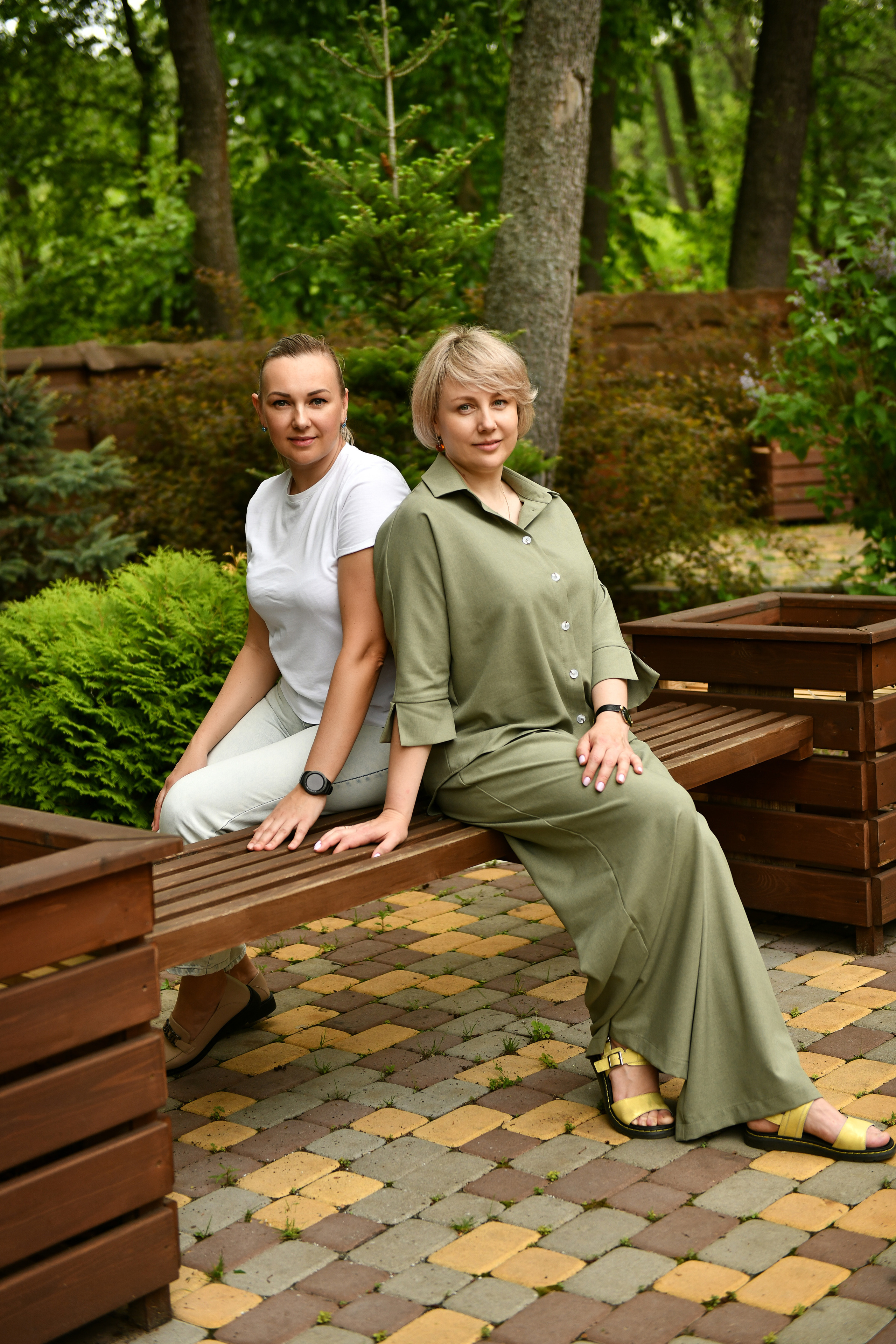 Надежда и Наталья. Фотопрогулка. Дубрава, Новая Усмань. Портретный и контент фотограф в Воронеже Елена Николайчик