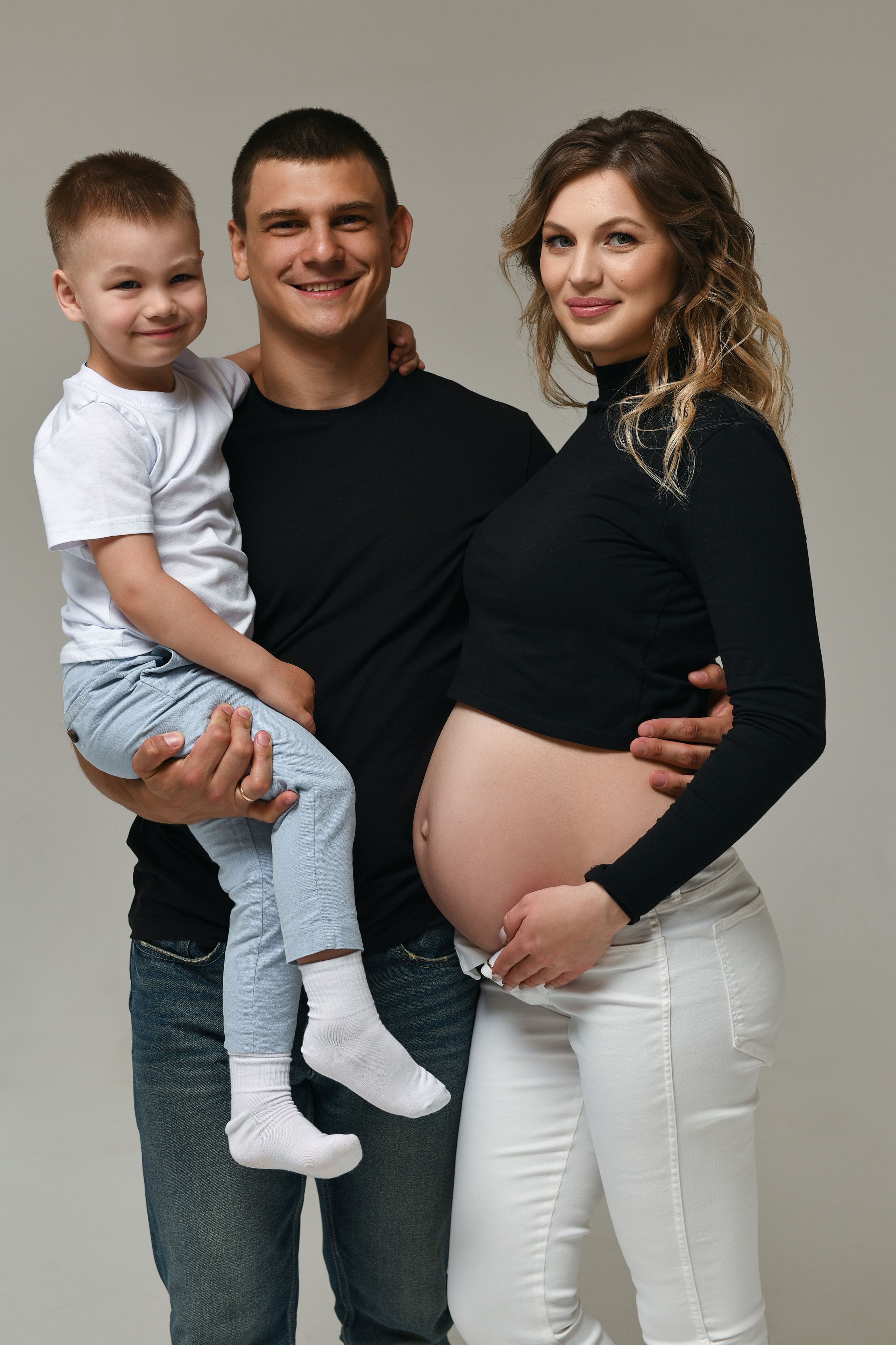 Наталья. Стильная фотосессия беременности. Фотостудия My Place. Портретный и контент фотограф в Воронеже Елена Николайчик