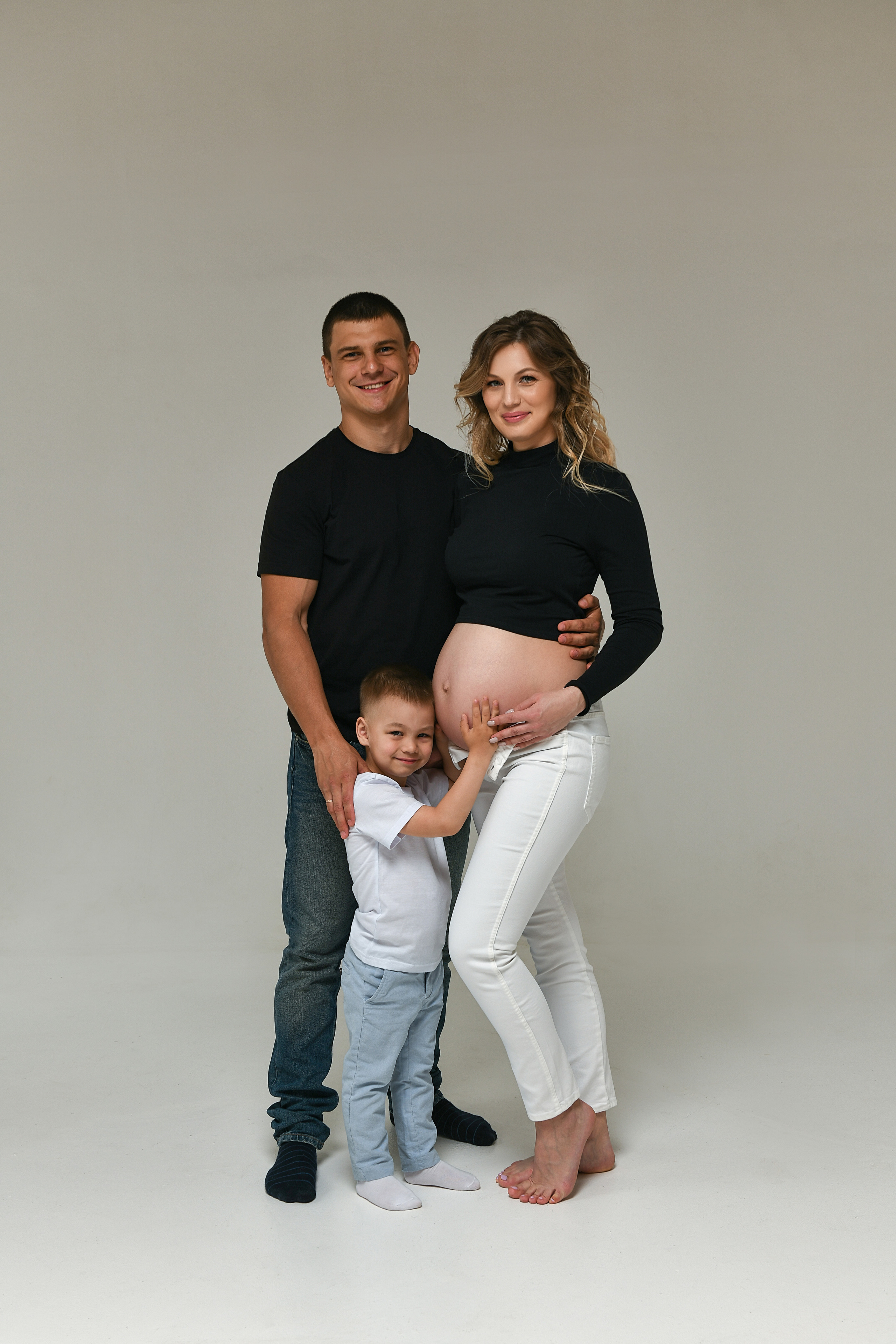 Наталья. Стильная фотосессия беременности. Фотостудия My Place. Портретный и контент фотограф в Воронеже Елена Николайчик