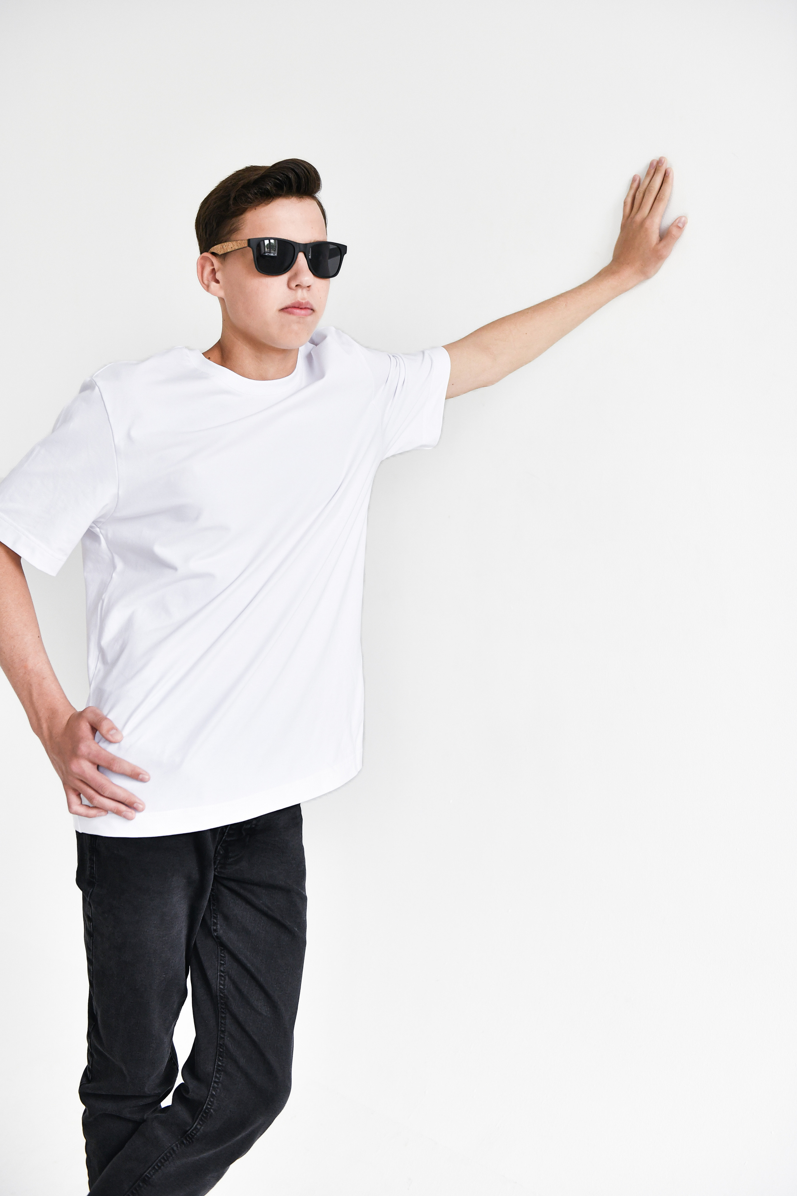 Рекламная съёмка для бренда J-11. Портретный и контент фотограф в Воронеже Елена Николайчик