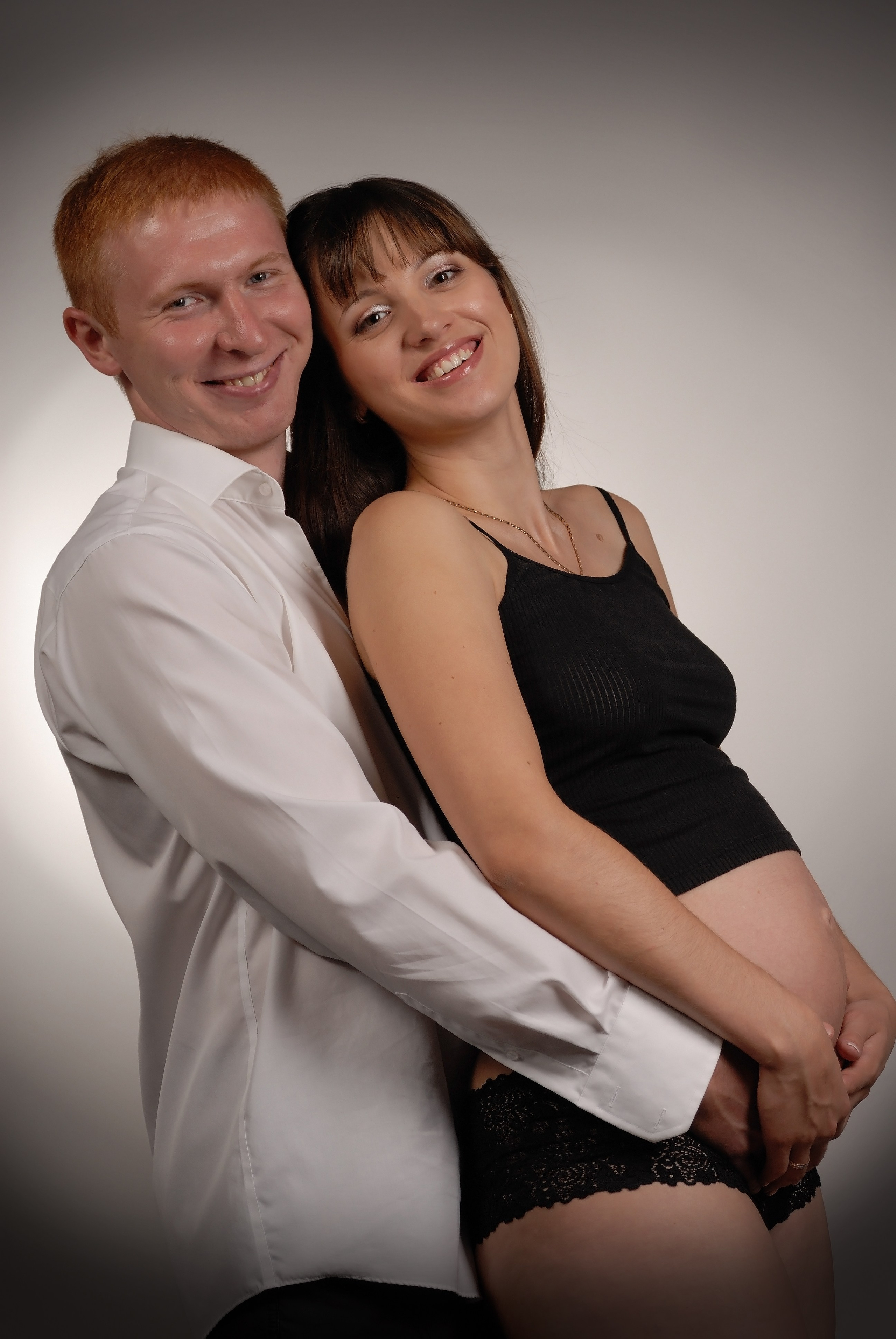 Фотосессия во время беременности от студии Love Story. Максим Матвийченко и Виктория Басова профессионалы своего дела