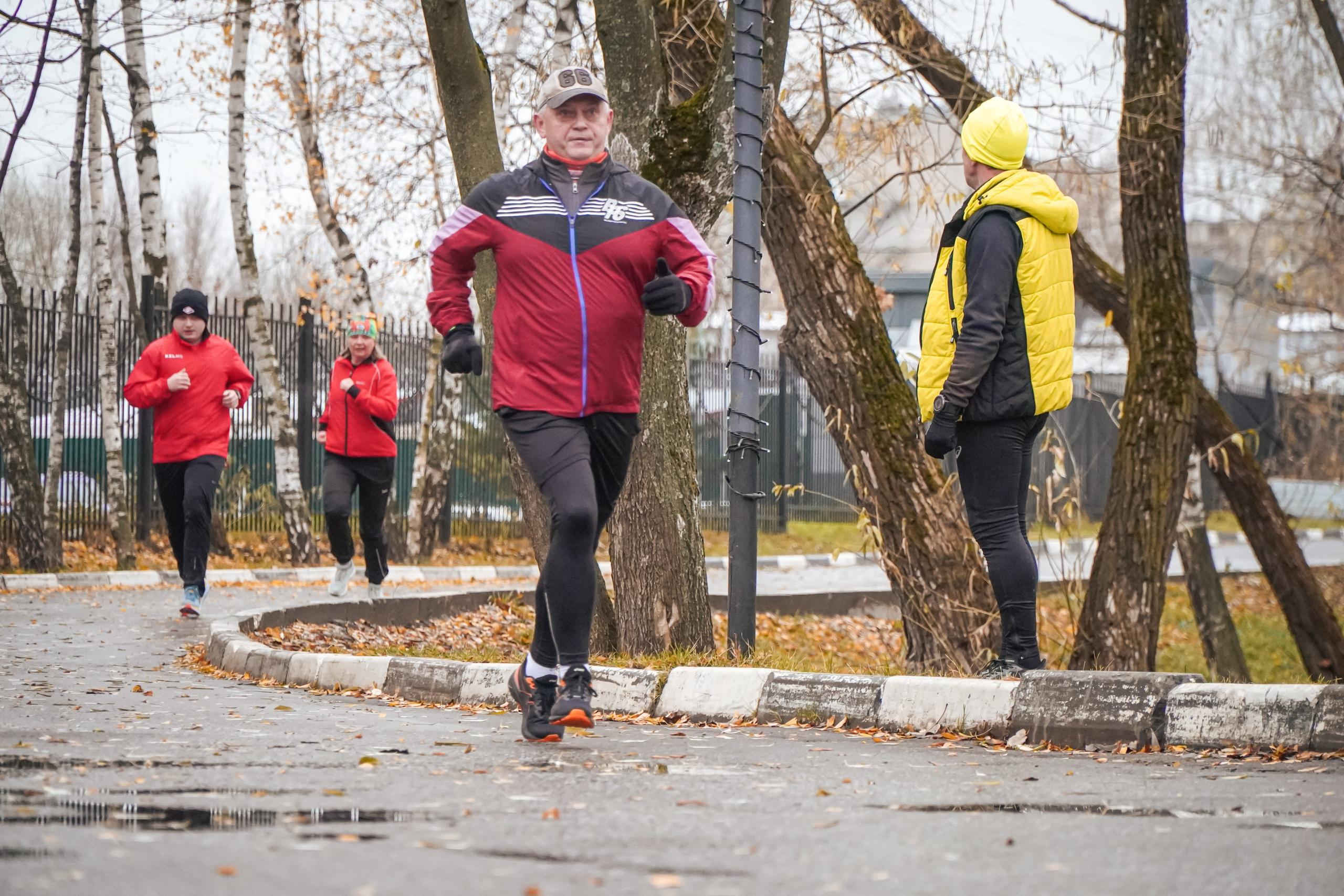 5 вёрст Реутов 16.11.2024. Роман Капилюшов. Бег. Фото. Видео. г. Люберцы
