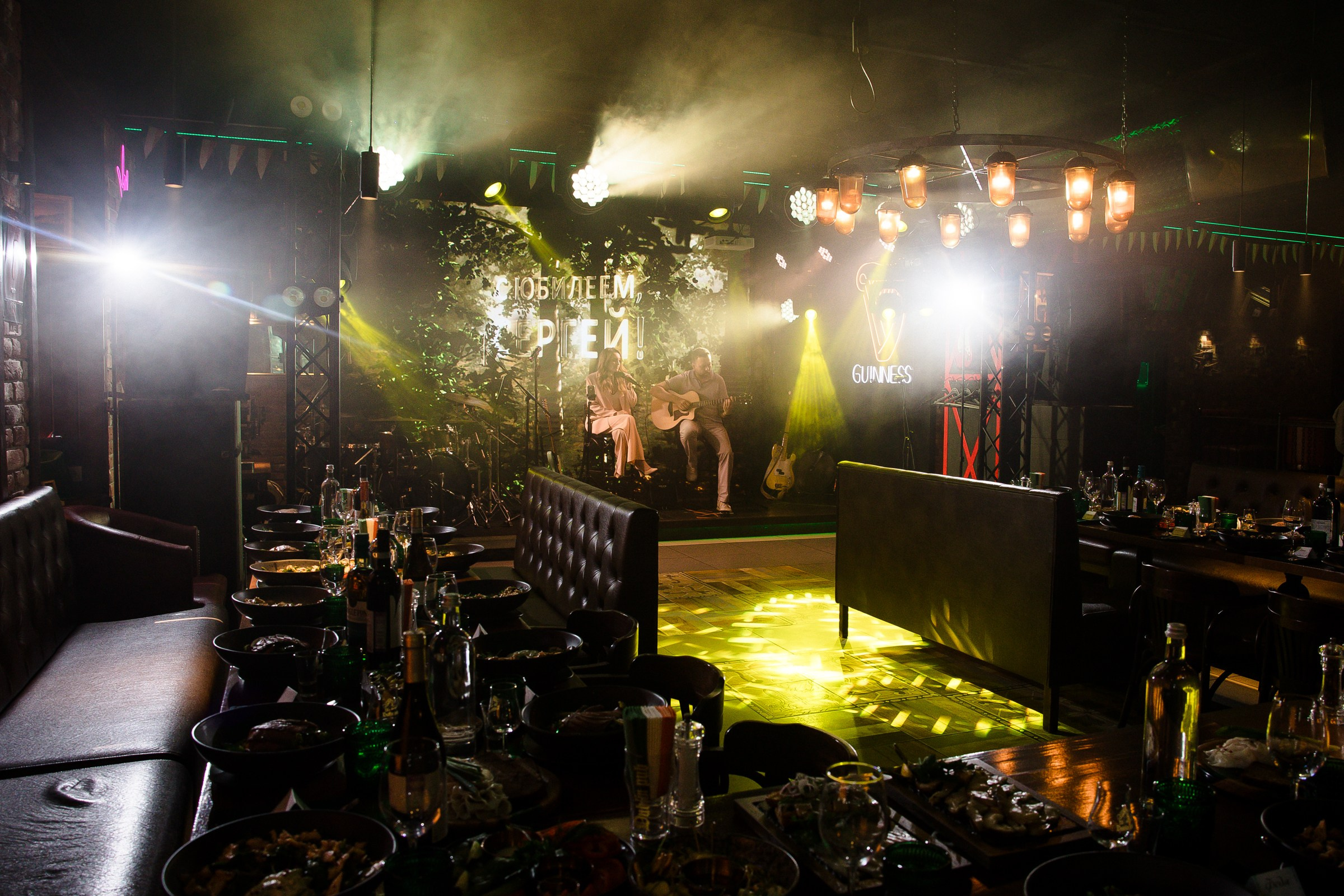 Репортажная съёмка. Свадебный фотограф в Иваново Гитарина Черняева