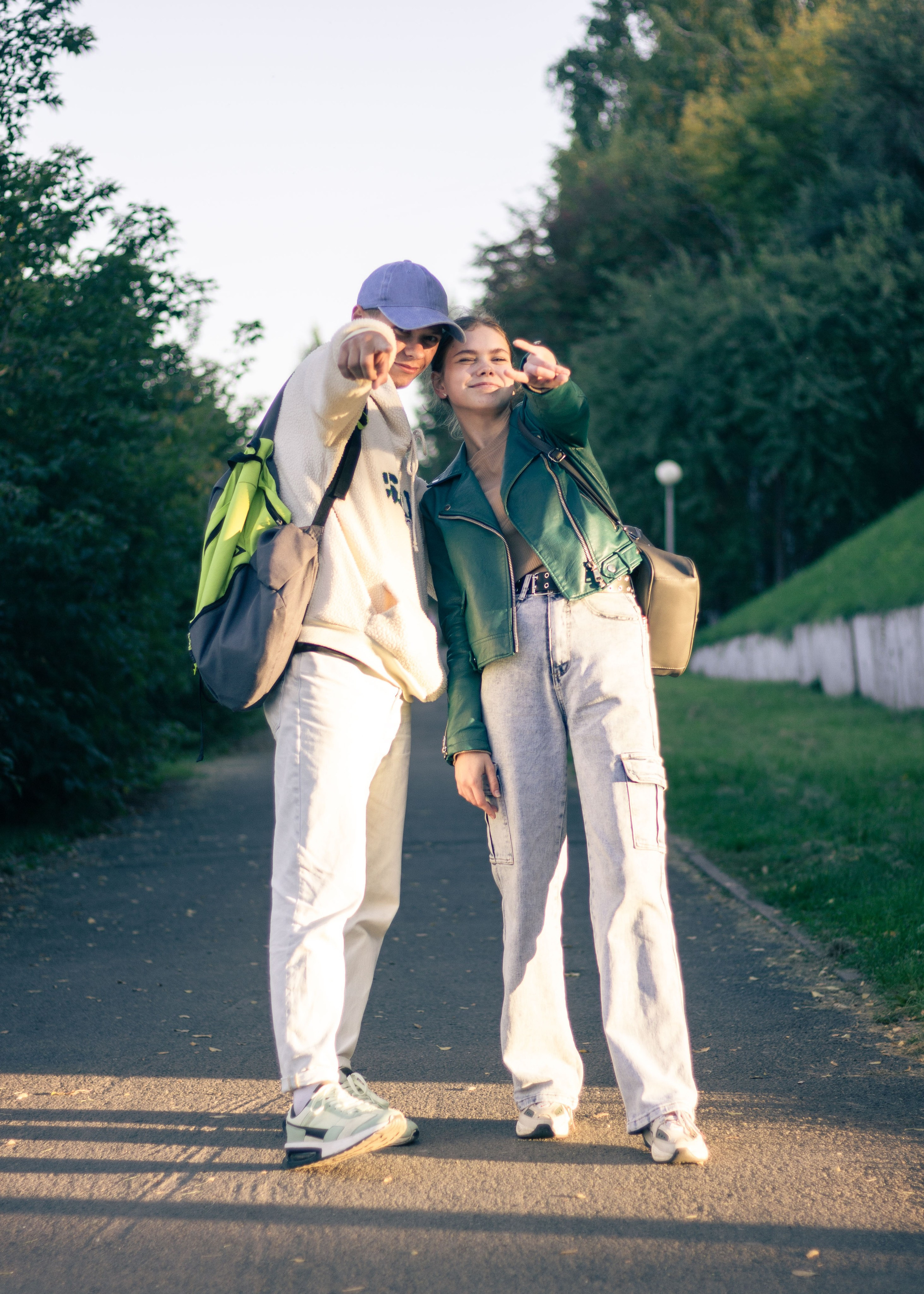 Какие-то ребята на улице. Портретный и репортажный фотограф в Кемерово Алексеева Анастасия