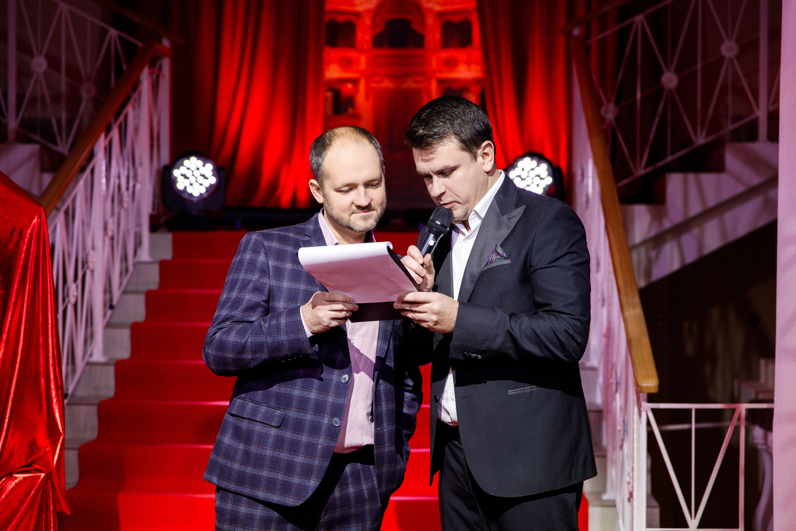 Награждение победителя конкурса «Учитель Года» г. Горнозаводск. Фотограф Дмитрий Молчанов | Фотограф Пермь | Фотограф