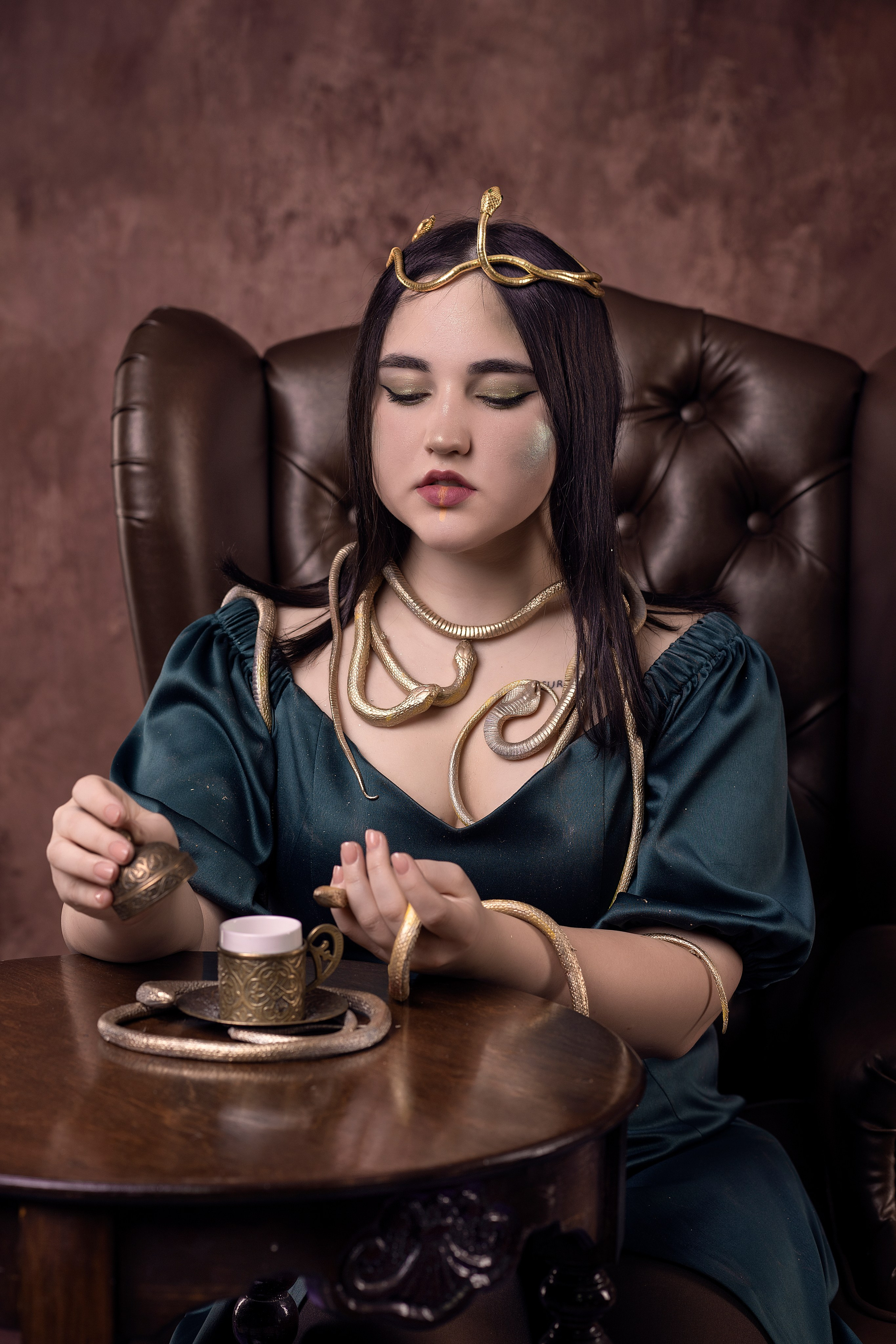 Повелительница змей. Главная