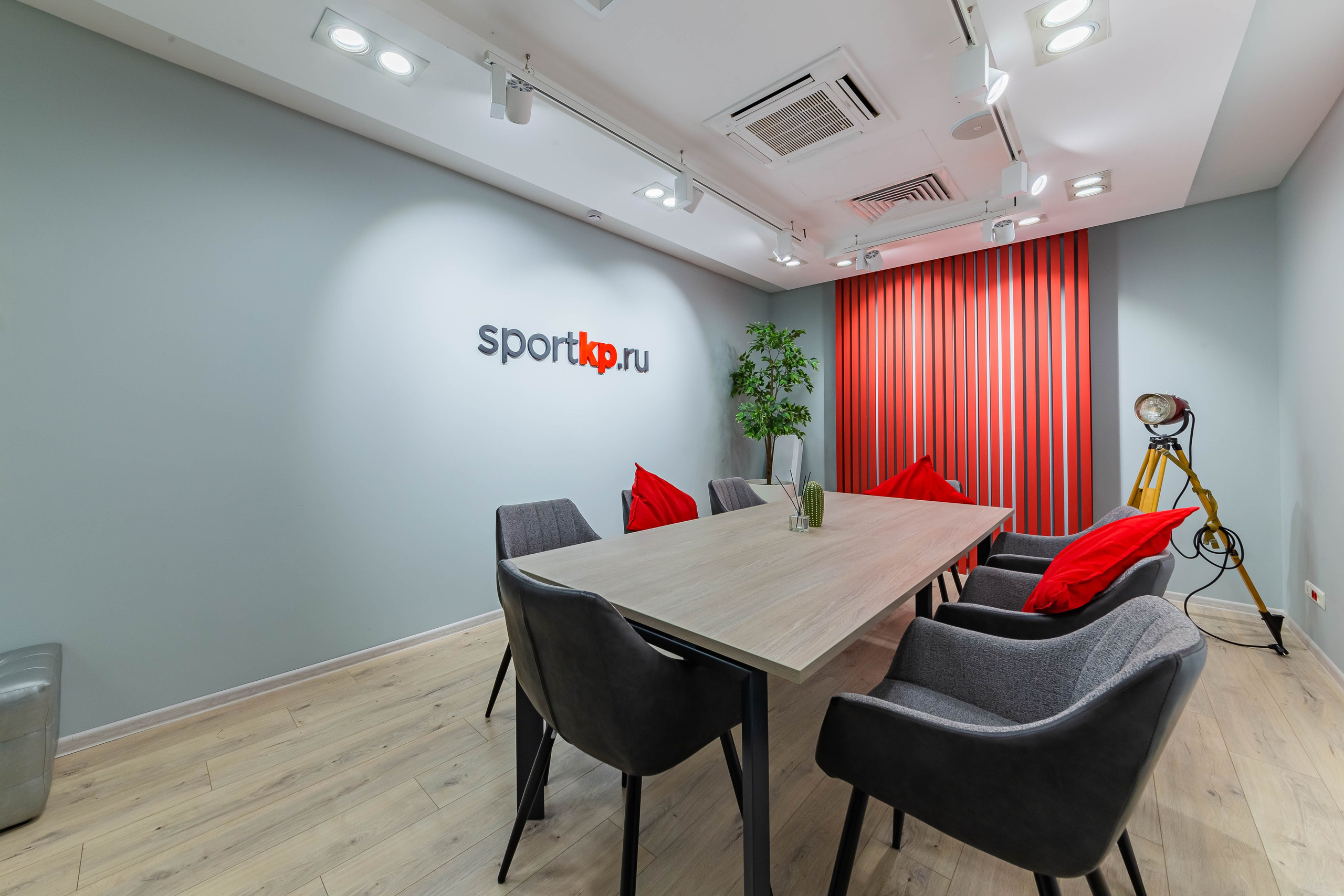 Сокол. Фотограф Лагутин Анатолий