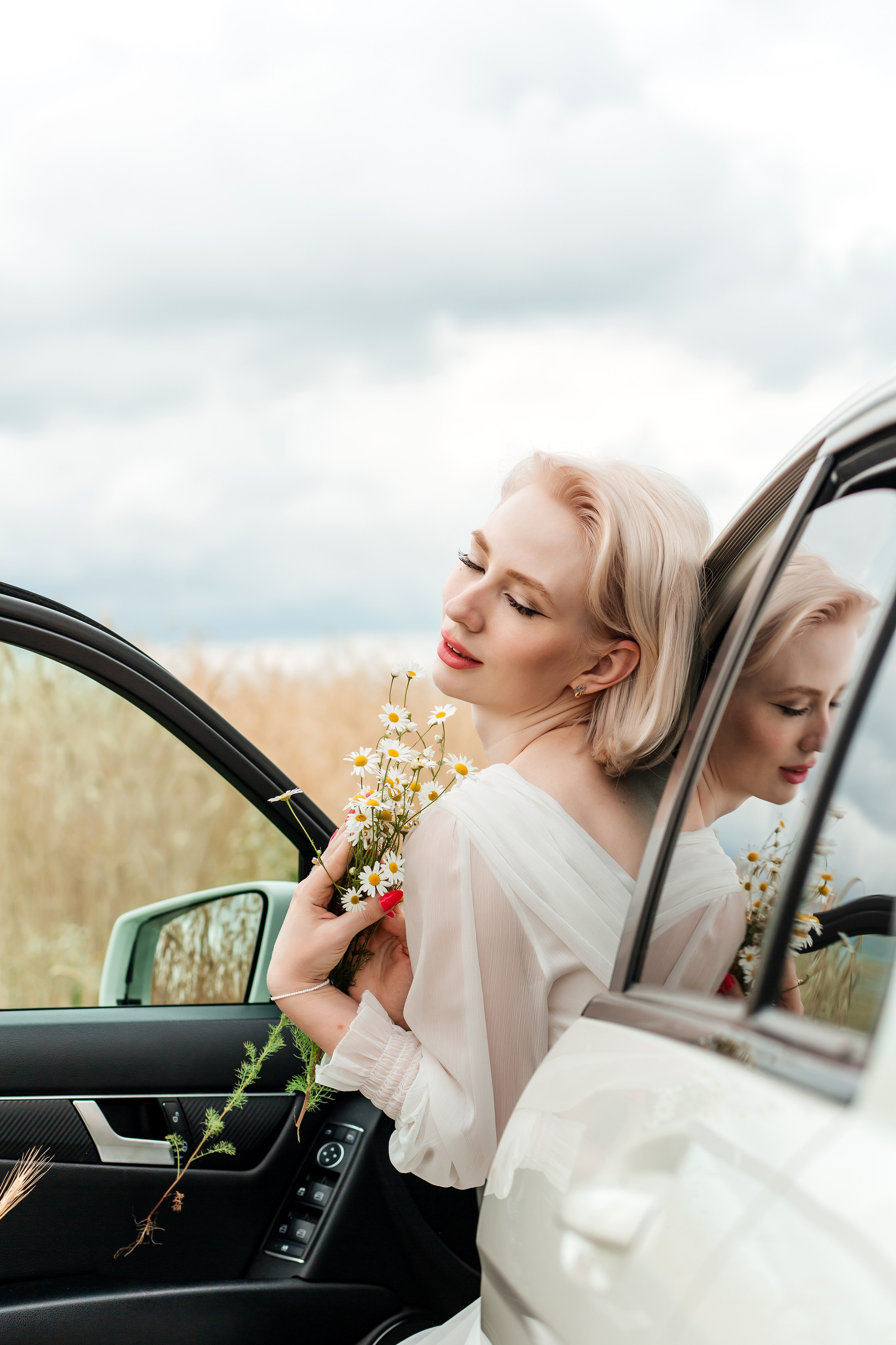Александра фотосессия в поле. Женский фотограф в Оренбурге Ирина Заводчикова