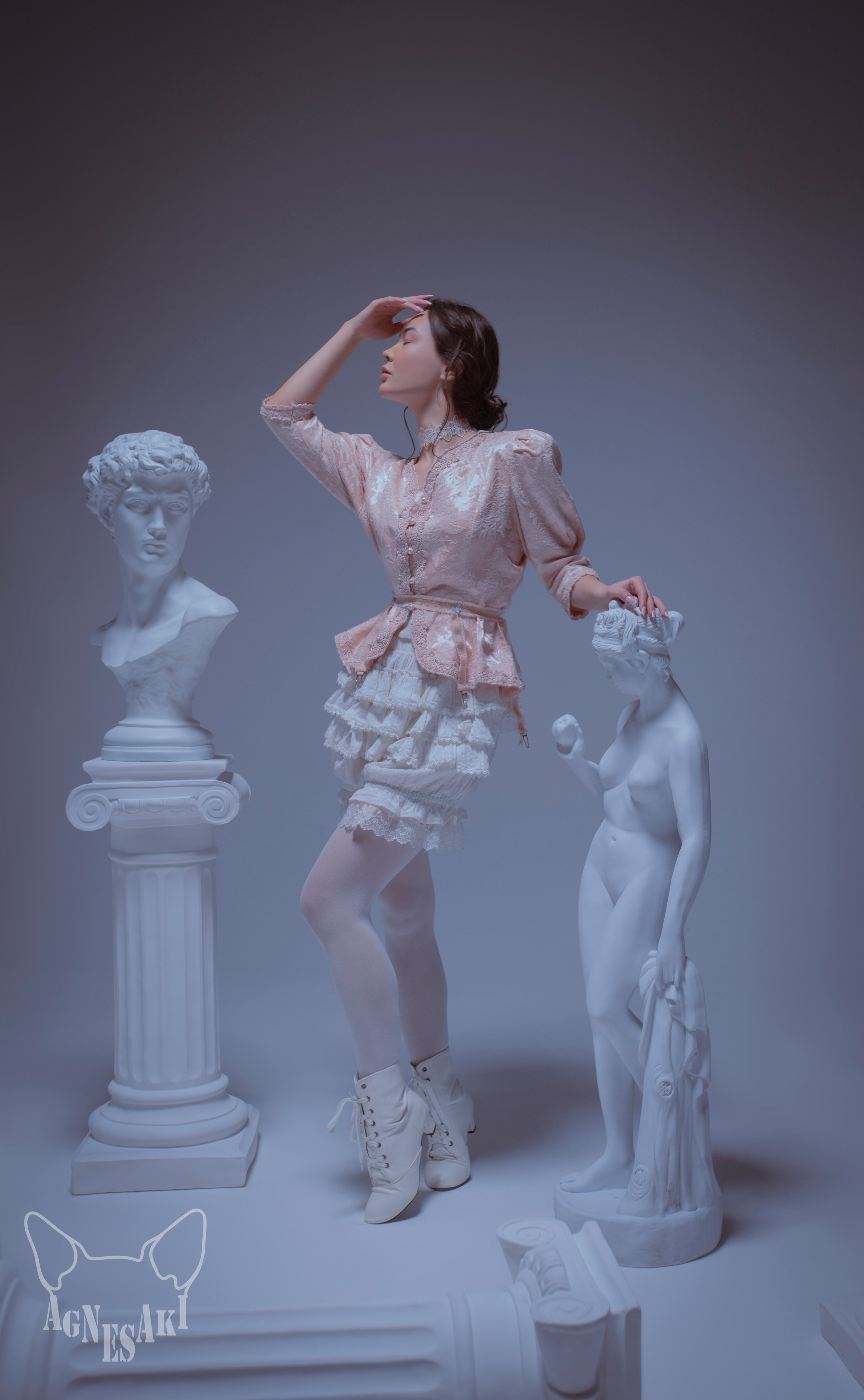 White. Agnes Aki  Твой НЮ фотограф в Москве