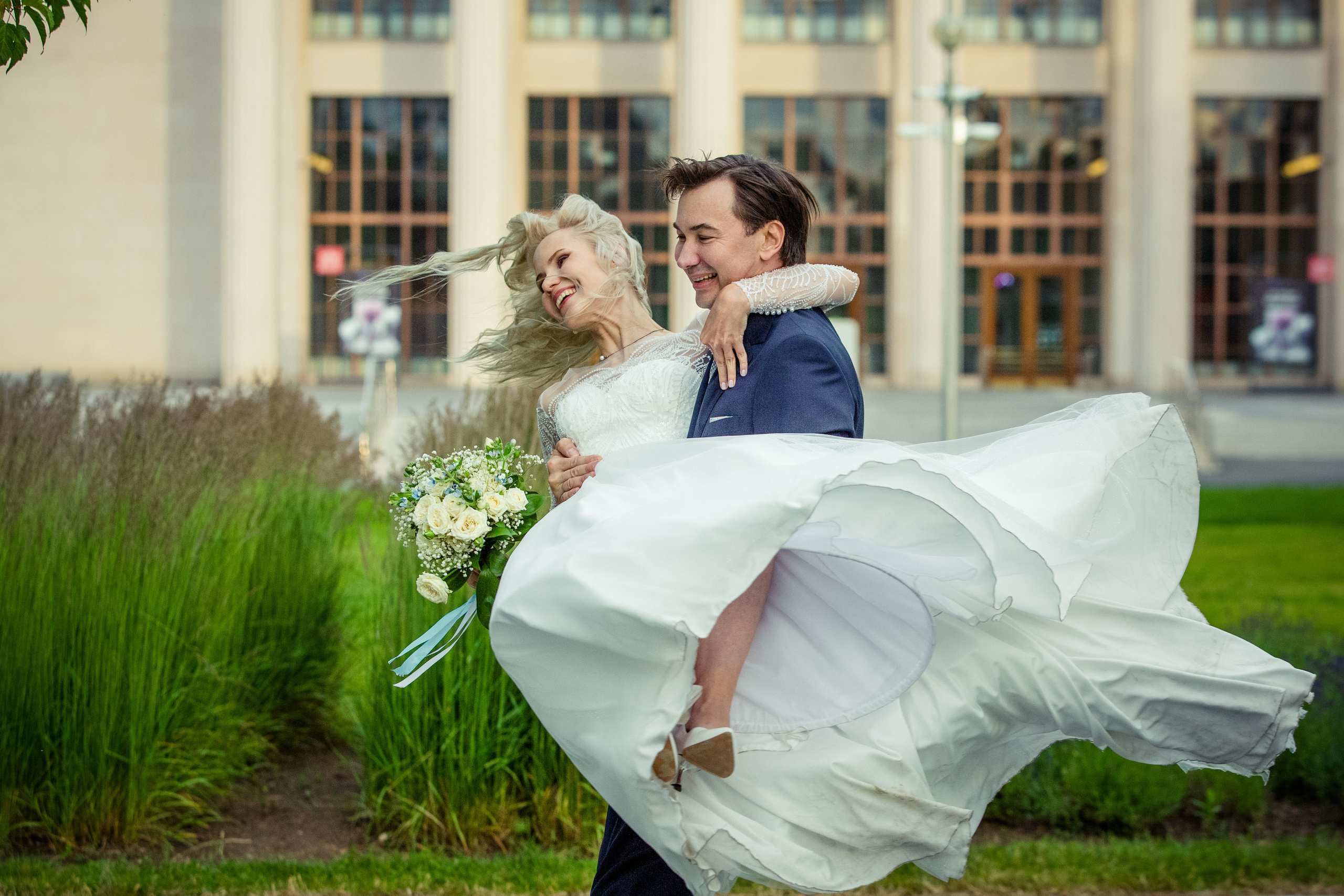 Свадебная фотосессия на ВДНХ. Свадебный и семейный фотограф в Москве и Подмосковье Лариса Козлова