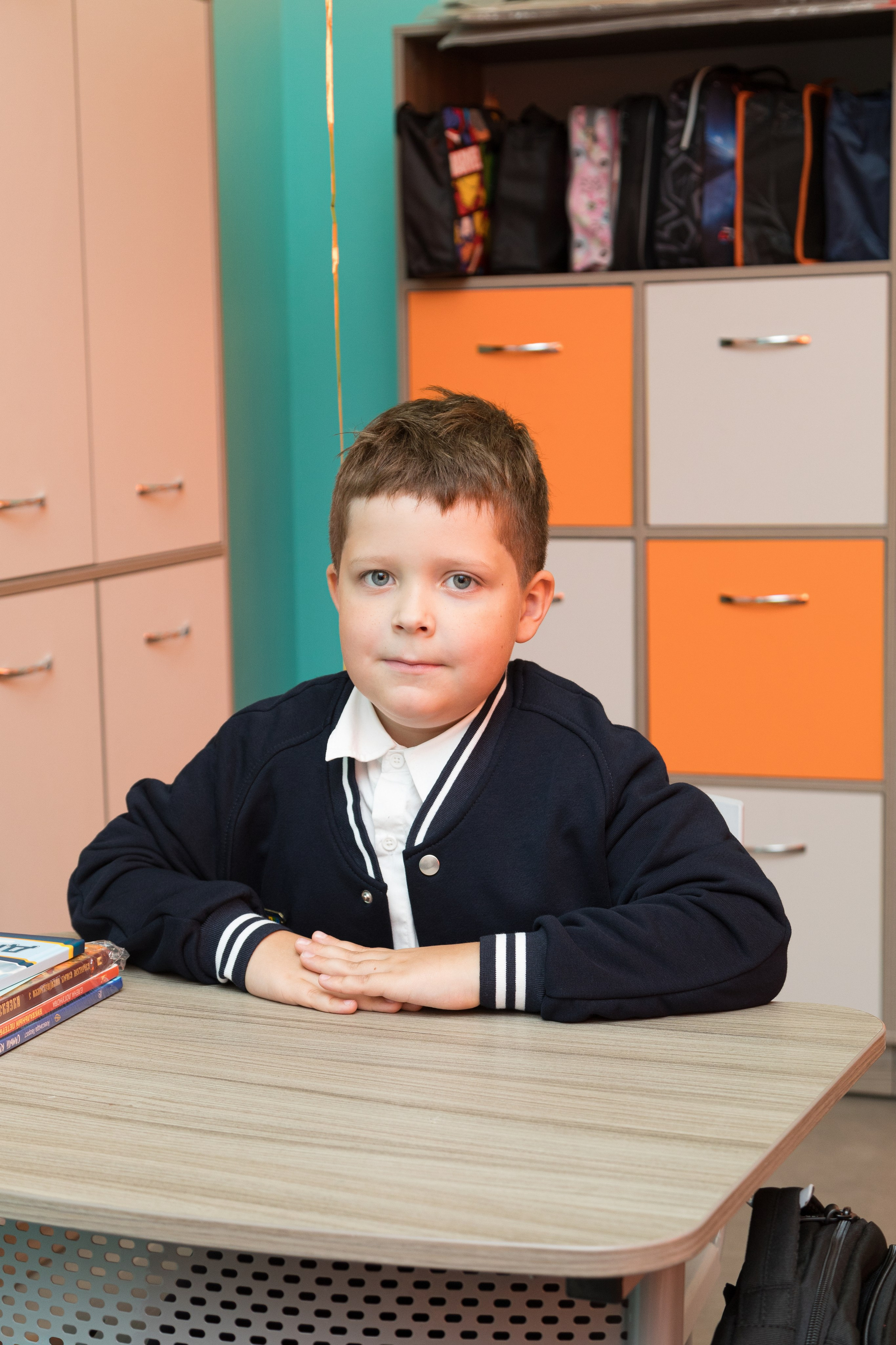 Линейка первоклассников. Детский и контент фотограф Надя Волкова Санкт-Петербург