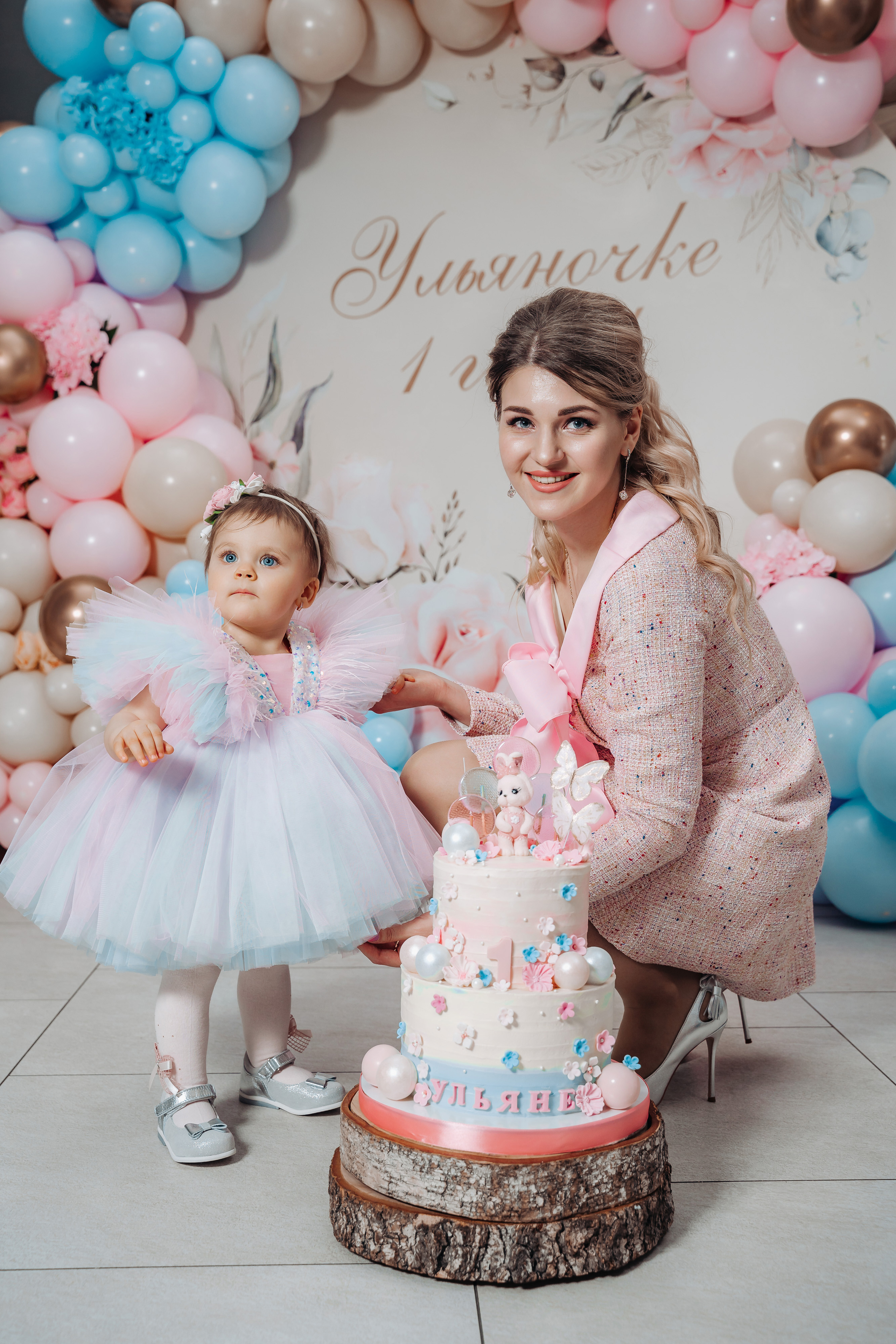 День рождения Ульяны 1 год (годовасие) в клубе Барин