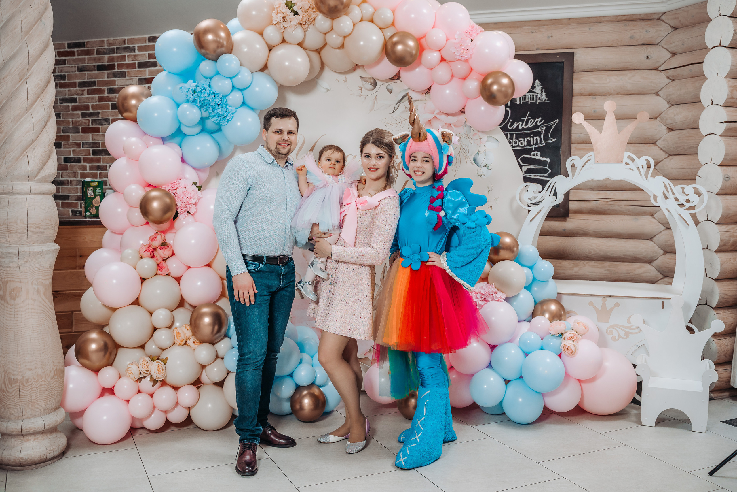 День рождения Ульяны 1 год (годовасие) в клубе Барин