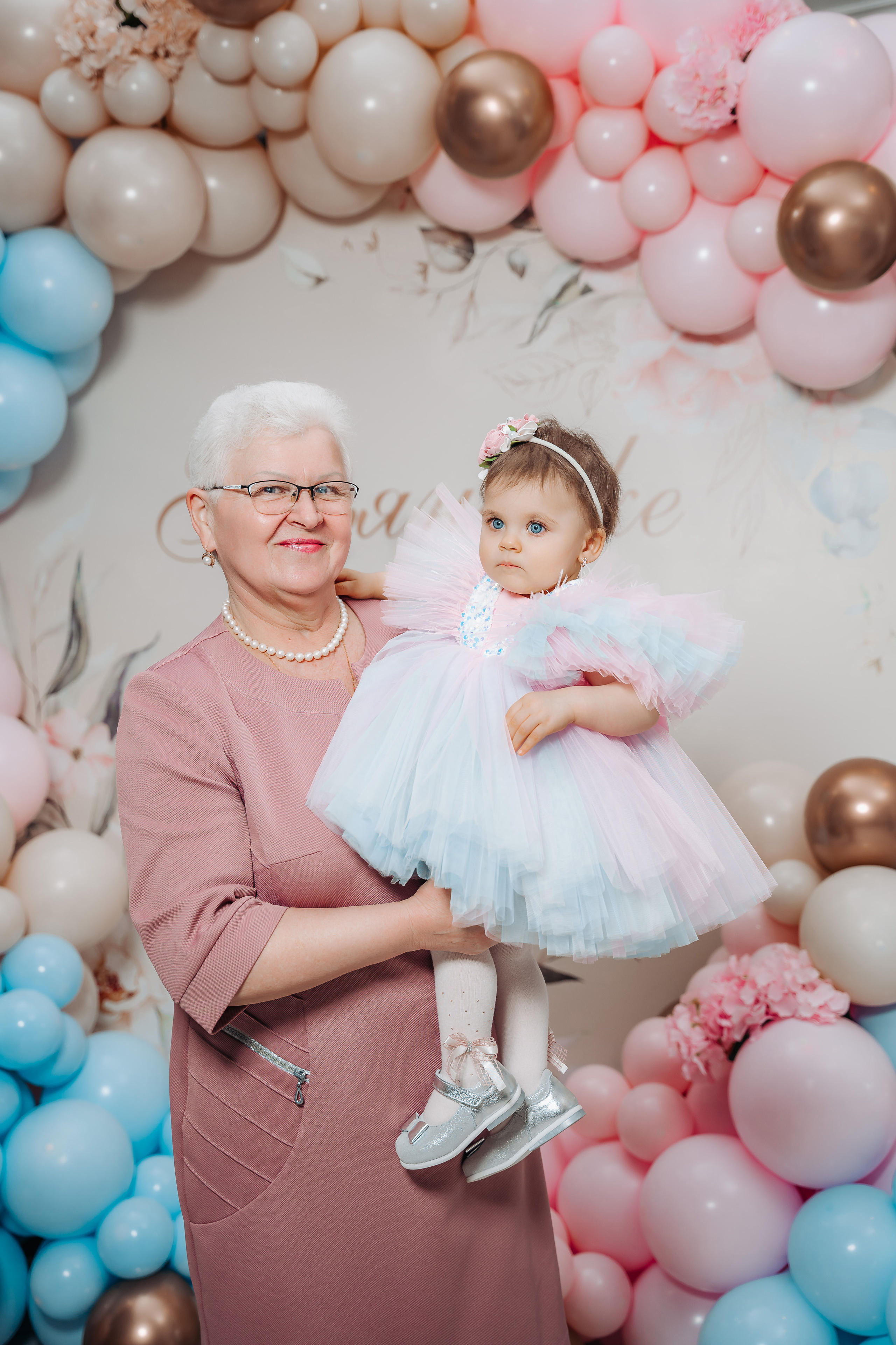 День рождения Ульяны 1 год (годовасие) в клубе Барин